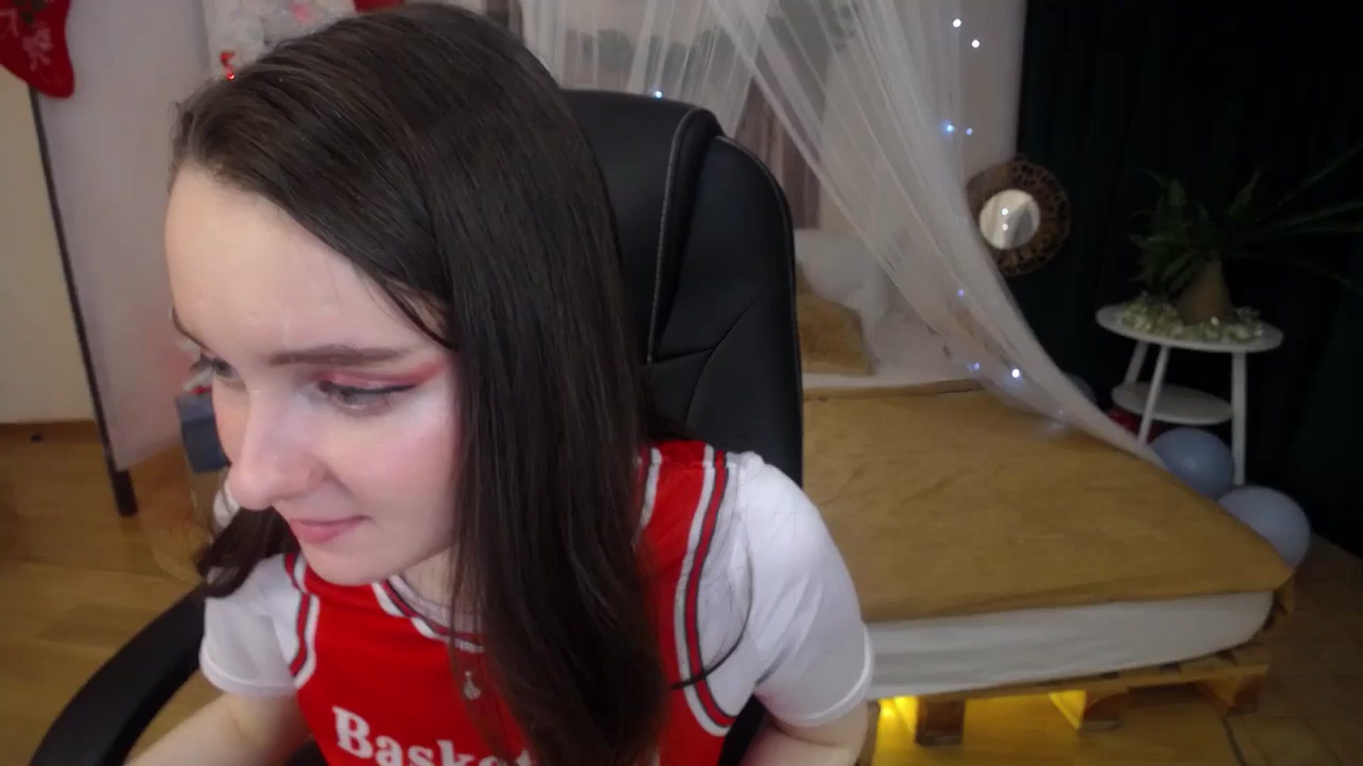 Gallery image thumbnail from Milim_Nava's myfreecams stream on, 12/30/2024, 12:00 image 12 of 20