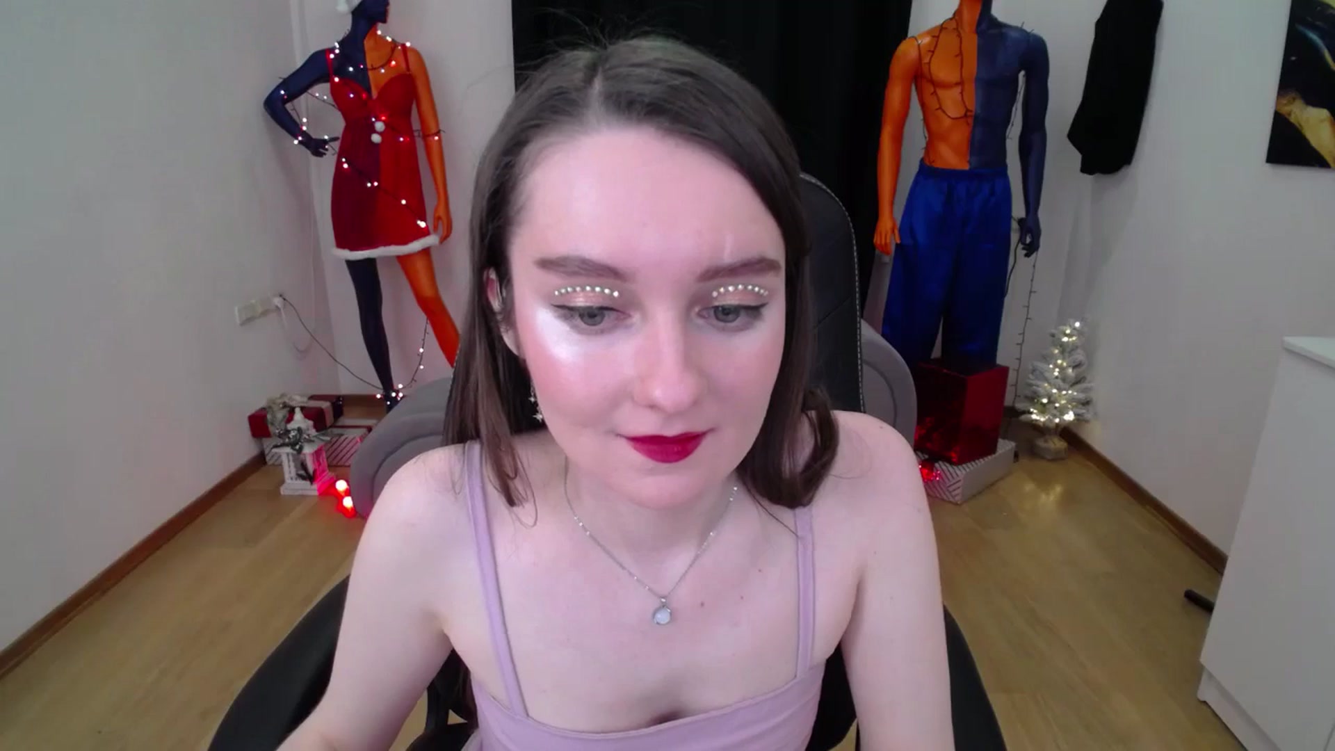 Gallery image thumbnail from Milim_Nava's myfreecams stream on, 12/31/2024, 10:35 image 16 of 20