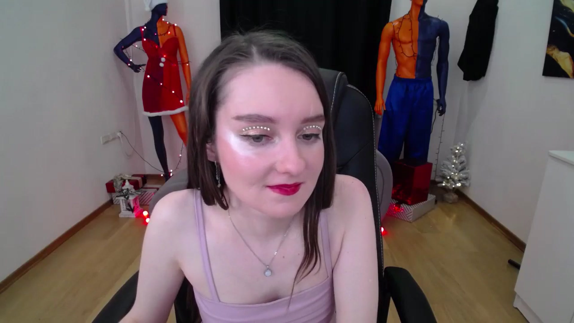 Gallery image thumbnail from Milim_Nava's myfreecams stream on, 12/31/2024, 11:45 image 14 of 20