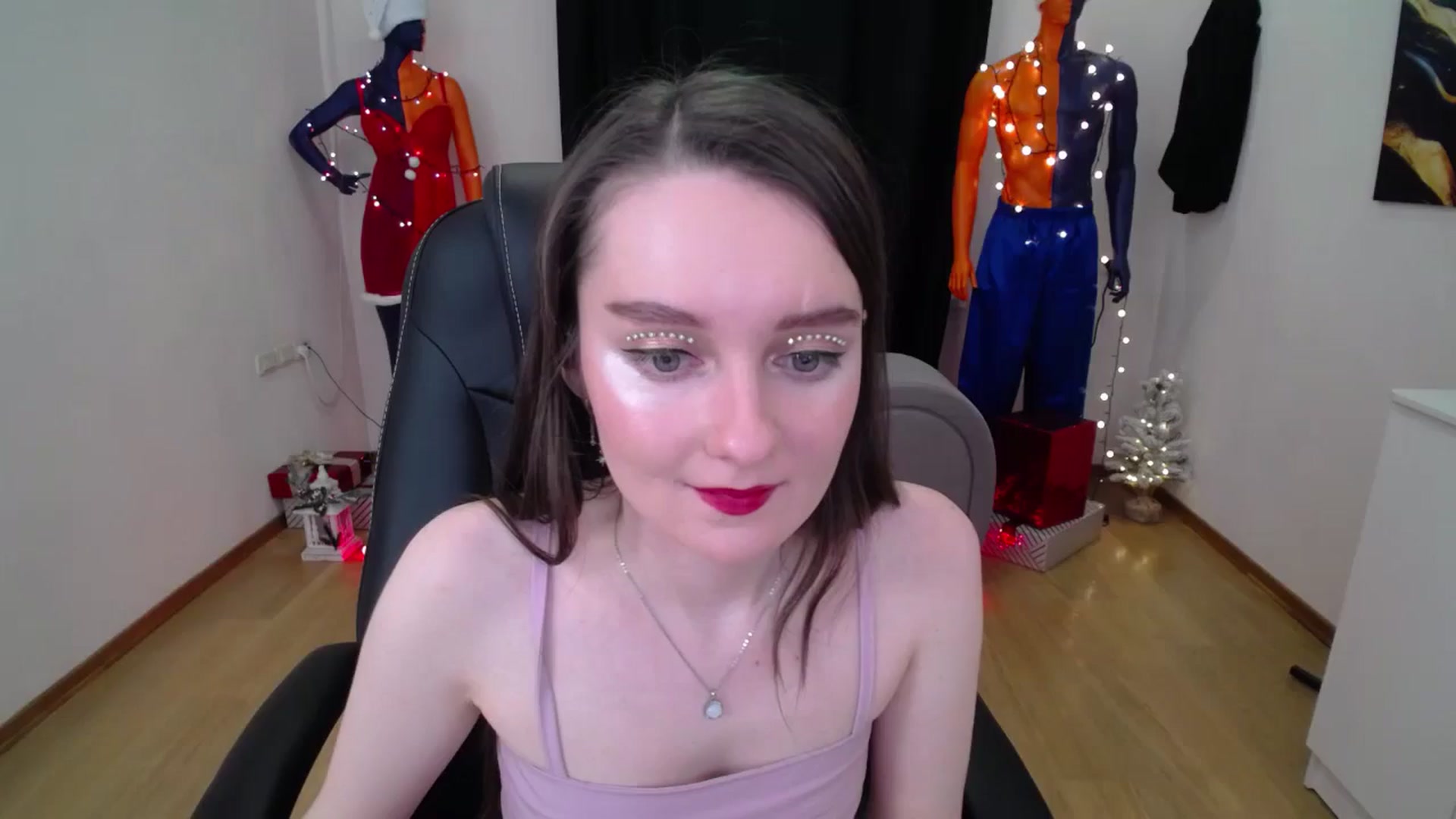 Gallery image thumbnail from Milim_Nava's myfreecams stream on, 12/31/2024, 11:45 image 1 of 20