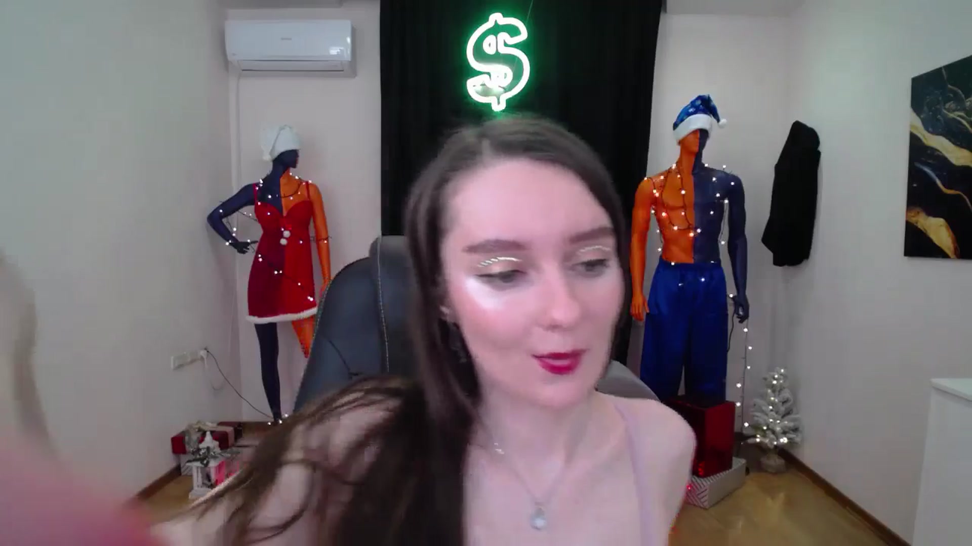 Gallery image thumbnail from Milim_Nava's myfreecams stream on, 12/31/2024, 11:45 image 9 of 20