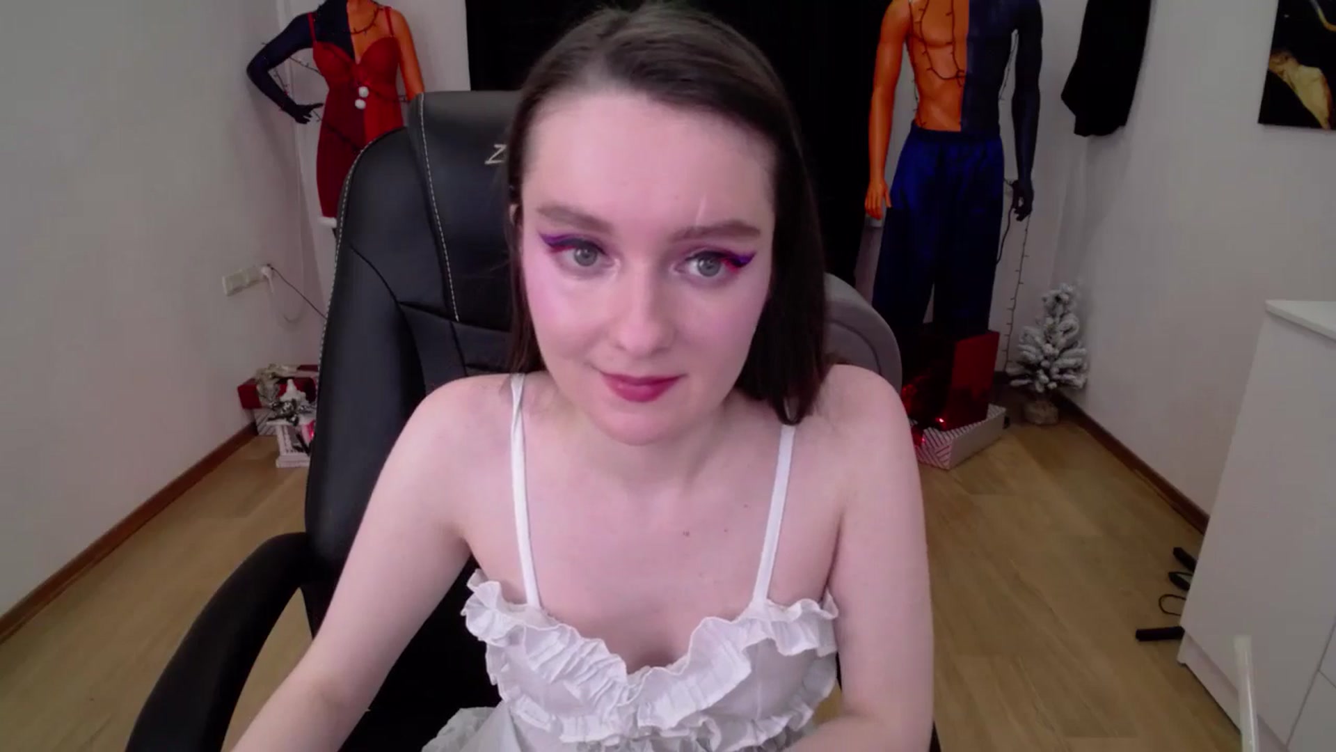 Gallery image thumbnail from Milim_Nava's myfreecams stream on, 01/10/2025, 09:55 image 10 of 20