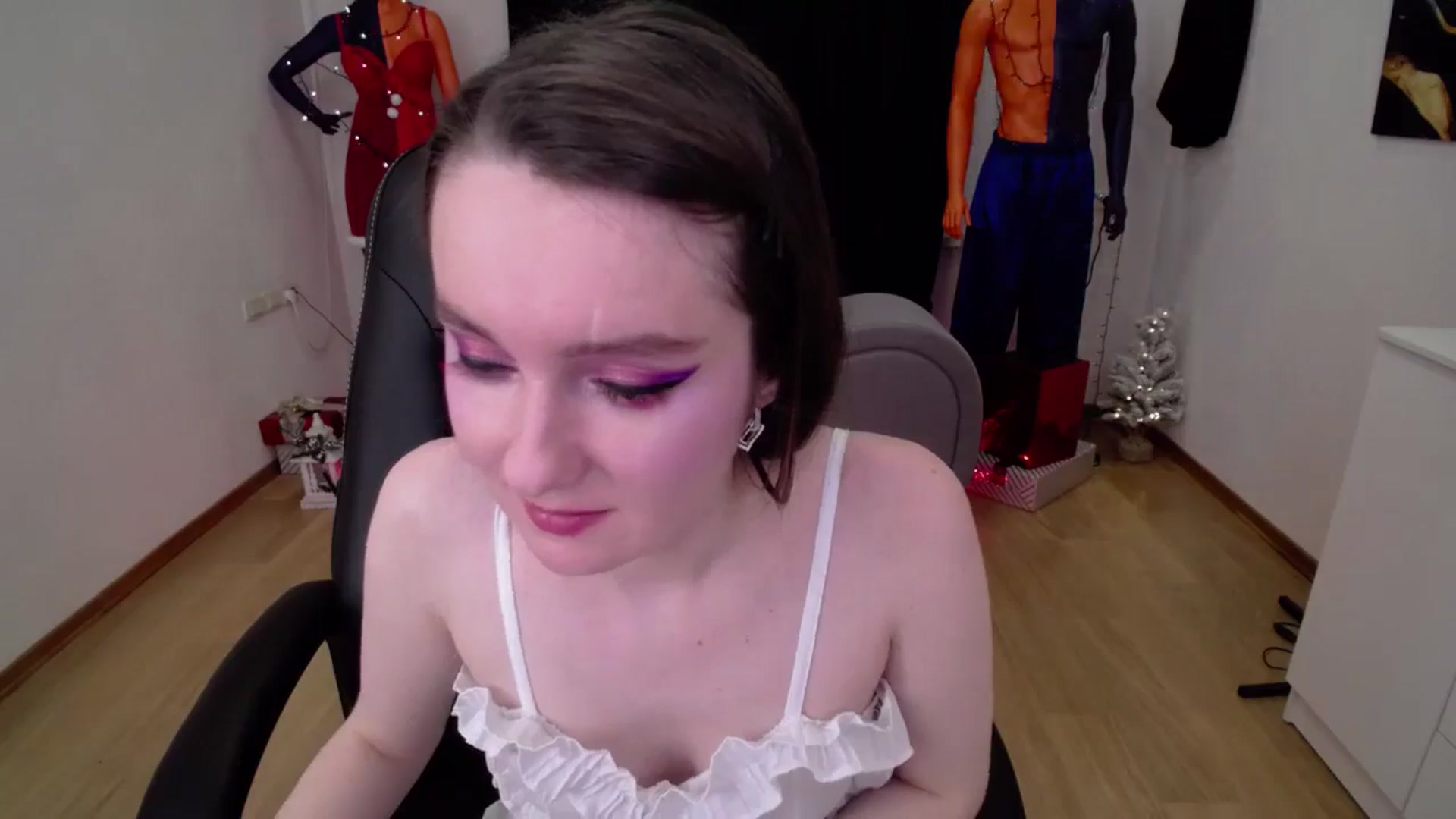 Gallery image thumbnail from Milim_Nava's myfreecams stream on, 01/10/2025, 09:55 image 13 of 20