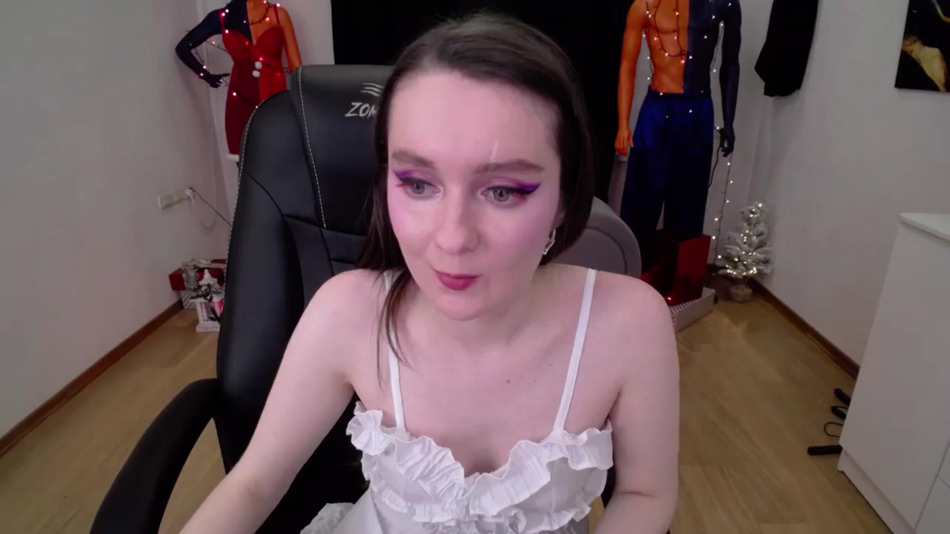 Gallery image thumbnail from Milim_Nava's myfreecams stream on, 01/10/2025, 09:55 image 12 of 20