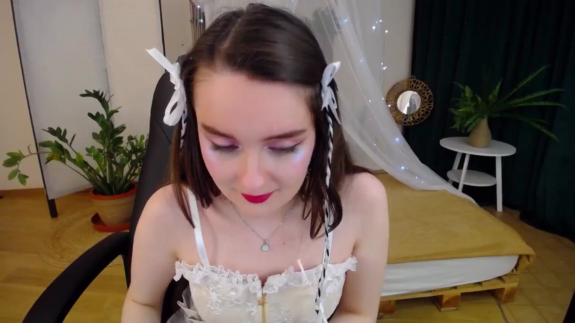 Gallery image thumbnail from Milim_Nava's myfreecams stream on, 01/18/2025, 19:20 image 10 of 20