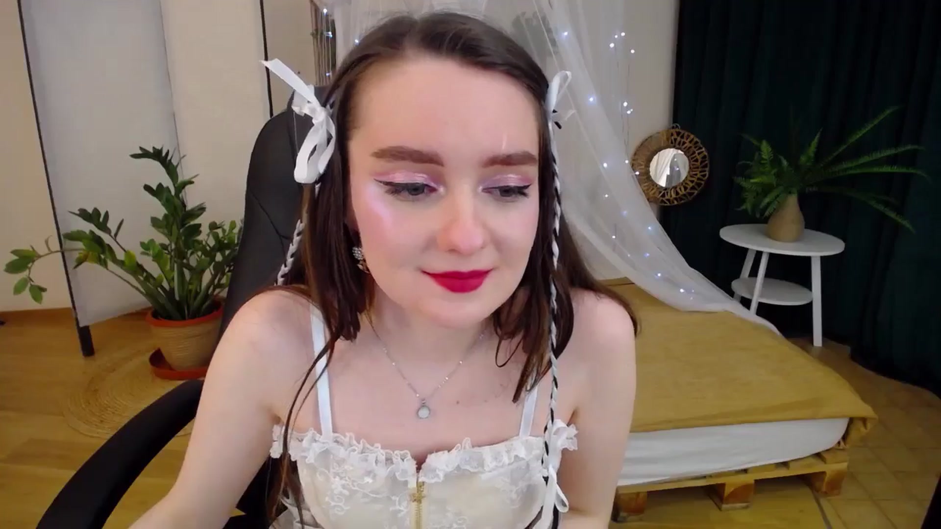 Gallery image thumbnail from Milim_Nava's myfreecams stream on, 01/18/2025, 19:20 image 11 of 20