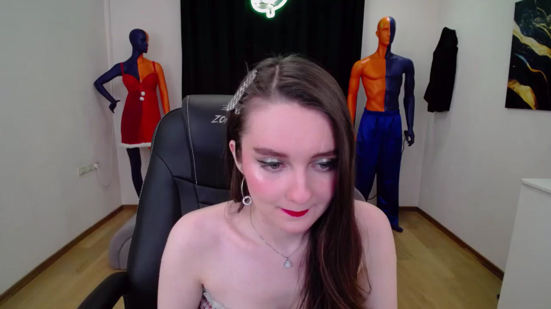 Gallery image thumbnail from Milim_Nava's myfreecams stream on, 01/20/2025, 02:30 image 17 of 20
