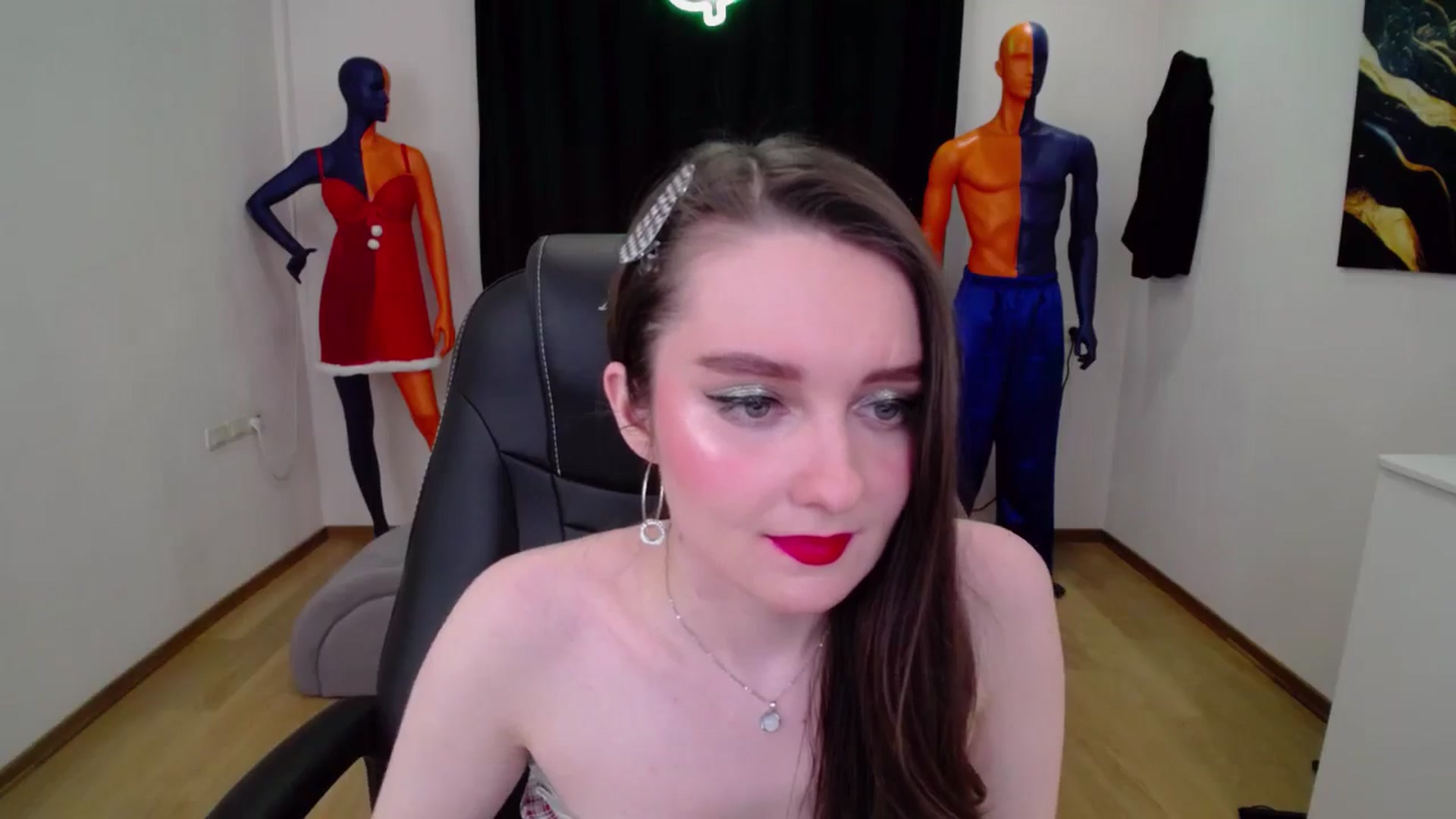 Gallery image thumbnail from Milim_Nava's myfreecams stream on, 01/20/2025, 02:30 image 11 of 20