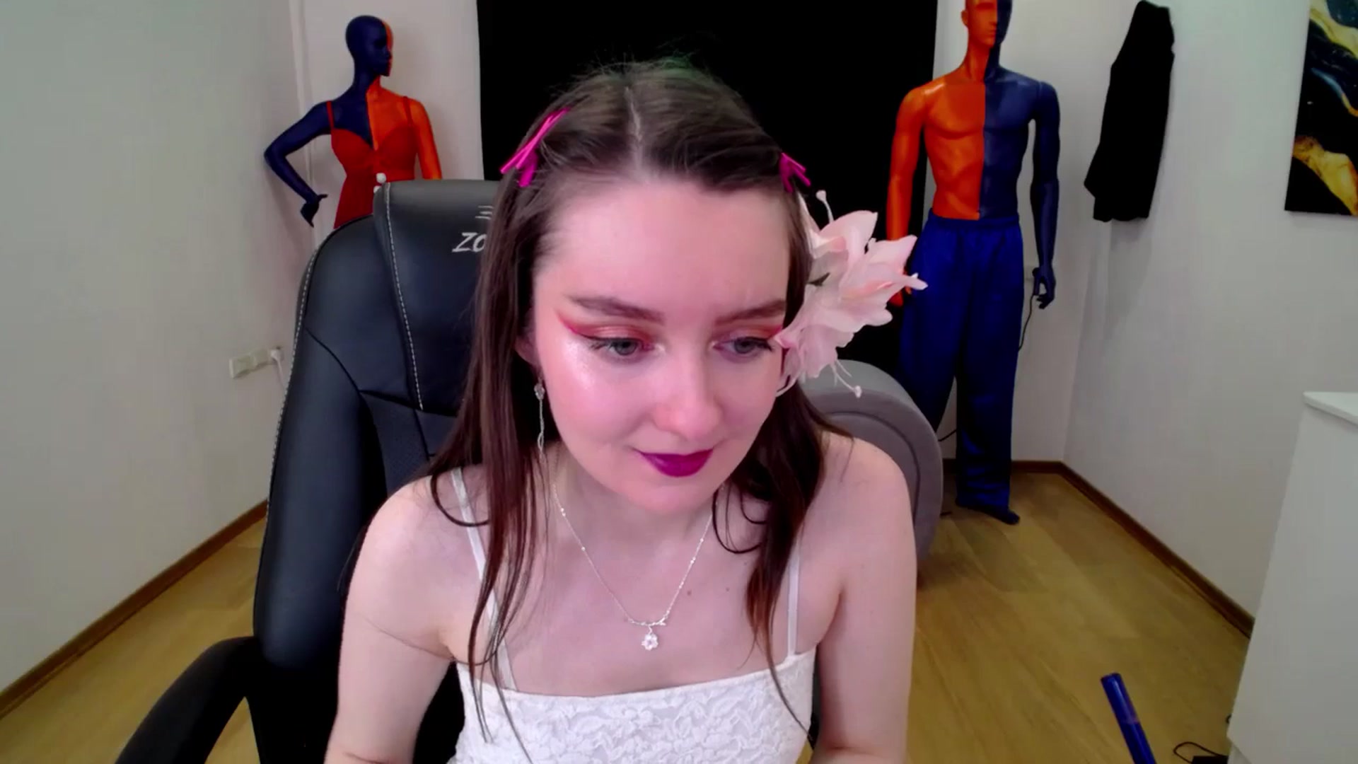 Gallery image thumbnail from Milim_Nava's myfreecams stream on, 01/28/2025, 20:06 image 13 of 20