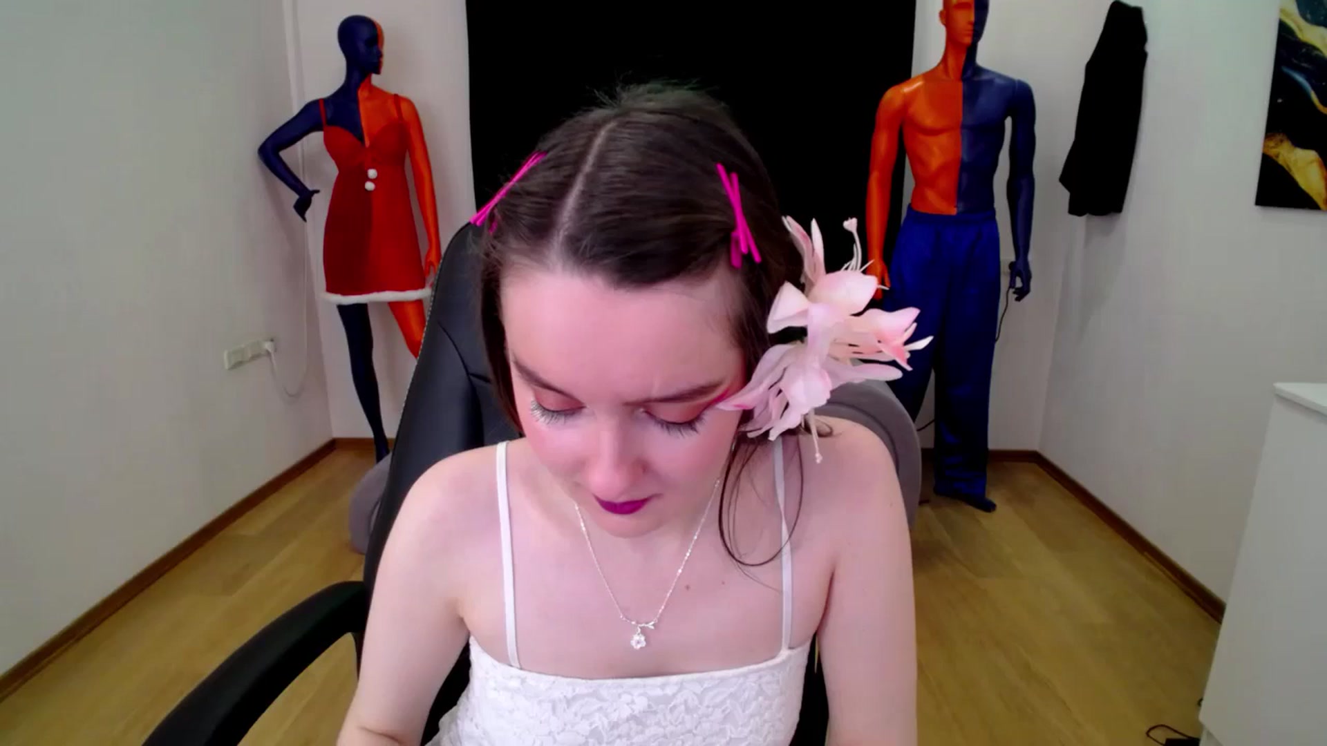 Gallery image thumbnail from Milim_Nava's myfreecams stream on, 01/28/2025, 20:06 image 16 of 20