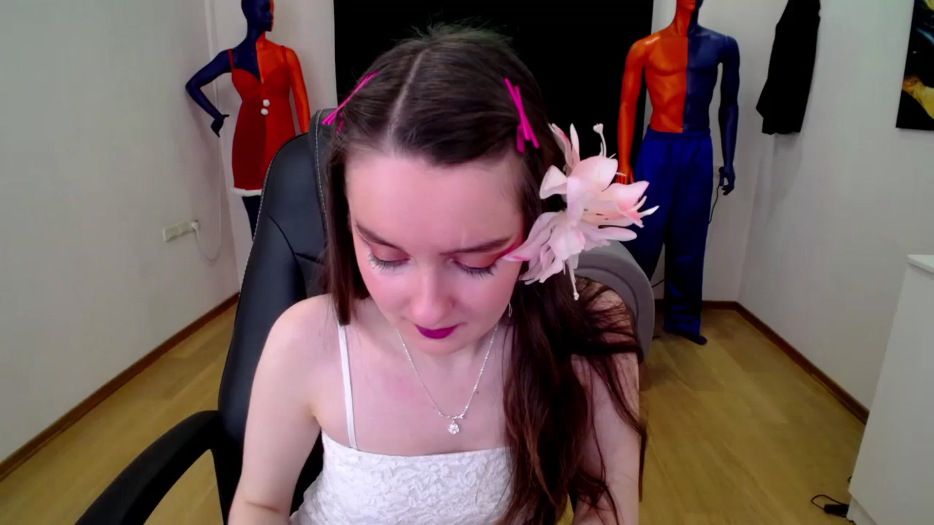 Gallery image thumbnail from Milim_Nava's myfreecams stream on, 01/28/2025, 20:06 image 19 of 20
