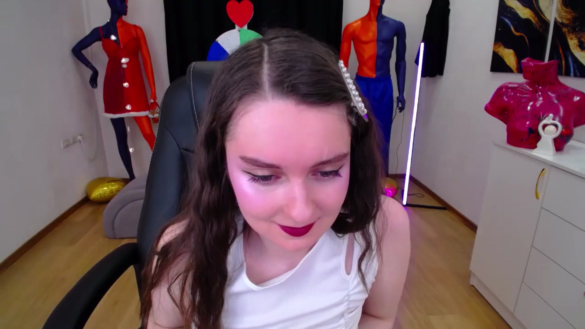 Gallery image thumbnail from Milim_Nava's myfreecams stream on, 02/15/2025, 20:07 image 19 of 20