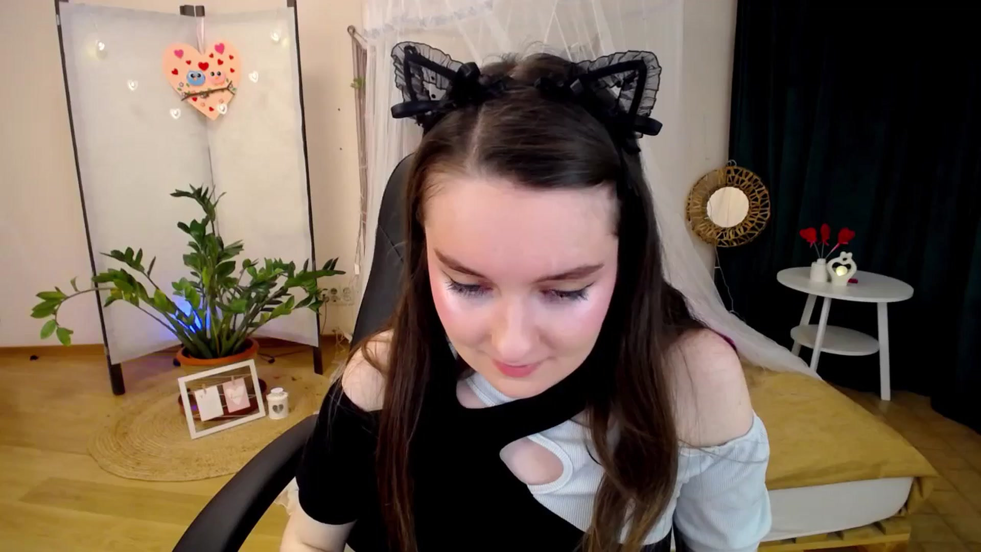 Gallery image thumbnail from Milim_Nava's myfreecams stream on, 02/16/2025, 19:13 image 3 of 20