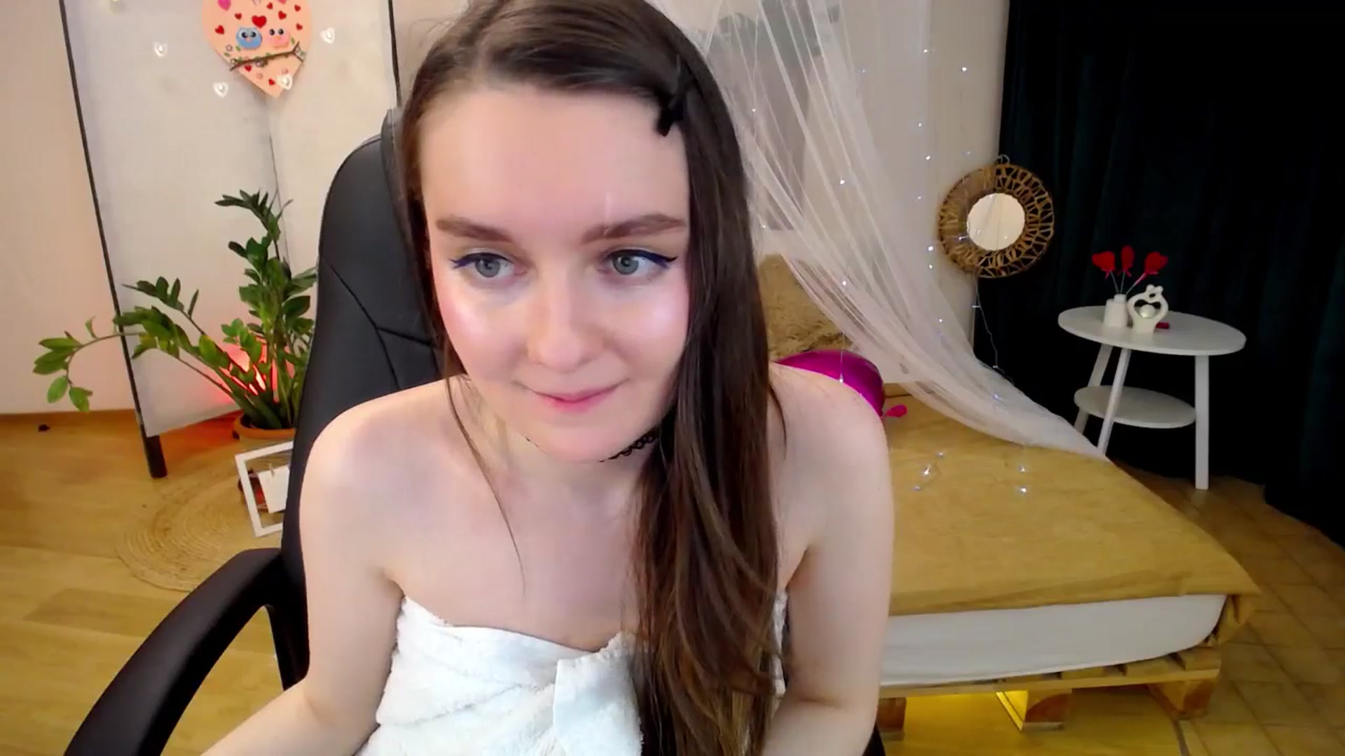Gallery image thumbnail from Milim_Nava's myfreecams stream on, 02/17/2025, 01:05 image 14 of 20