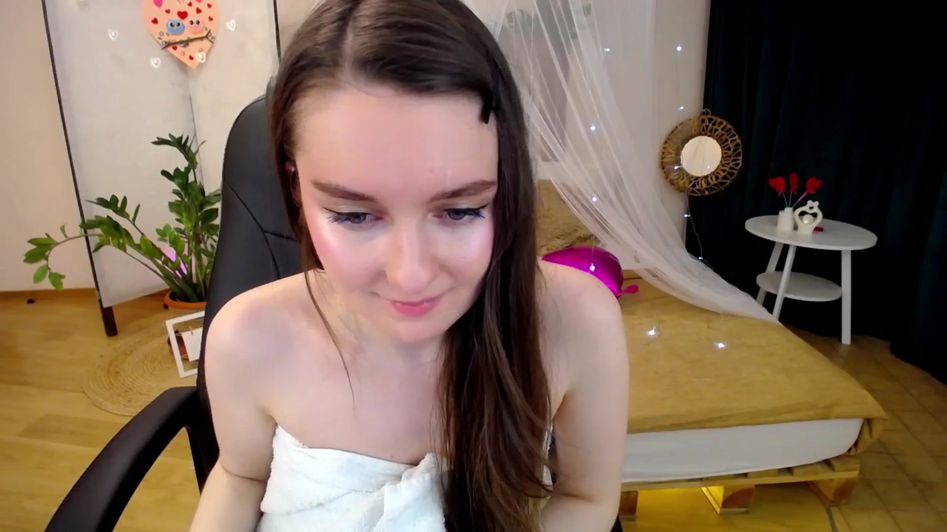 Gallery image thumbnail from Milim_Nava's myfreecams stream on, 02/17/2025, 01:05 image 16 of 20
