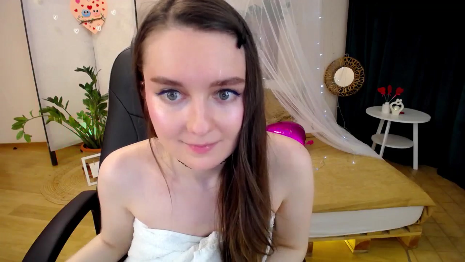 Gallery image thumbnail from Milim_Nava's myfreecams stream on, 02/17/2025, 01:05 image 17 of 20