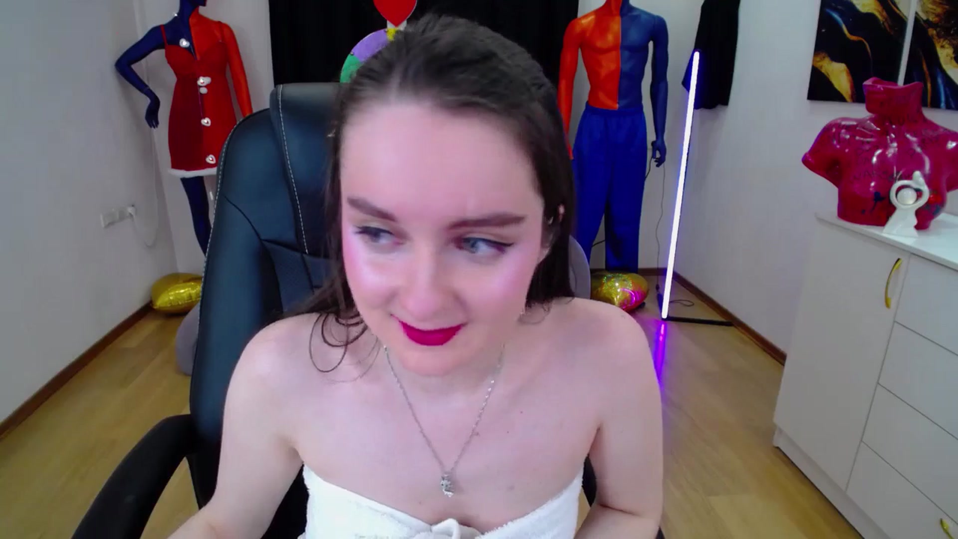 Gallery image thumbnail from Milim_Nava's myfreecams stream on, 02/18/2025, 08:58 image 7 of 20