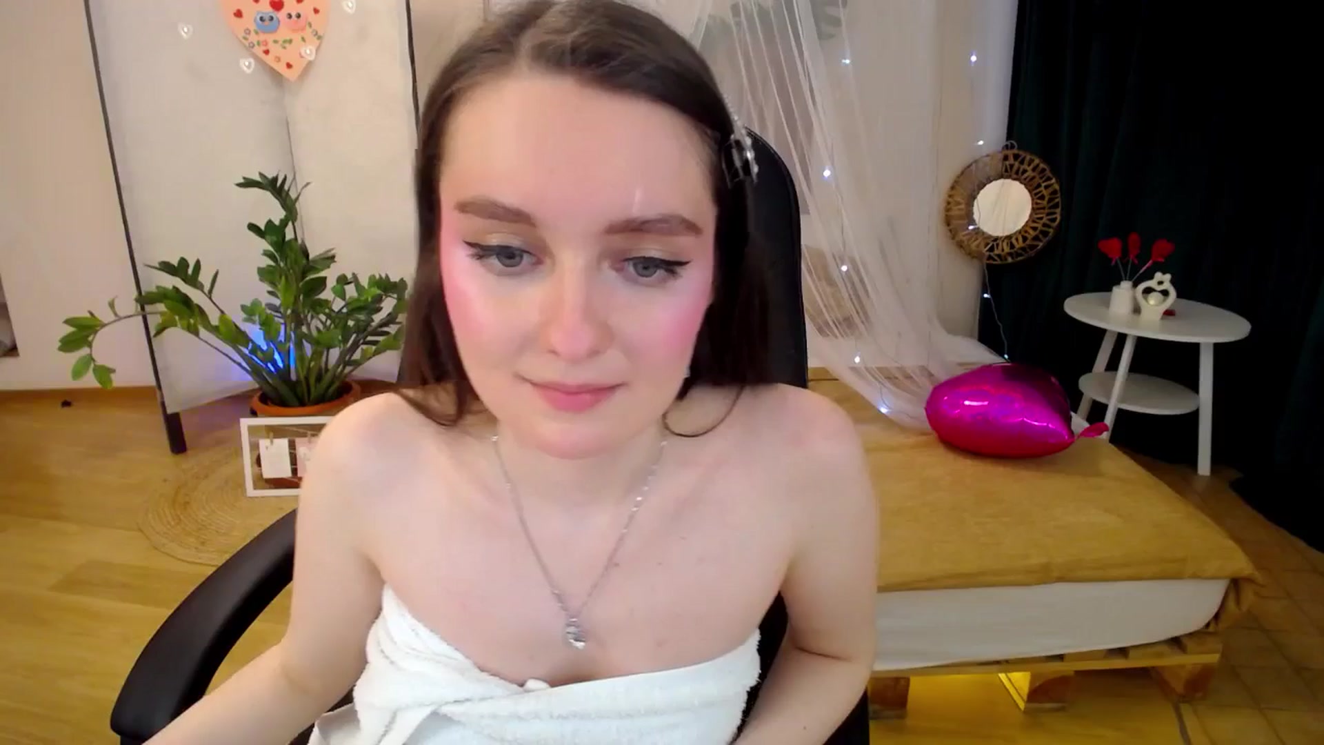 Gallery image thumbnail from Milim_Nava's myfreecams stream on, 02/19/2025, 11:06 image 5 of 20