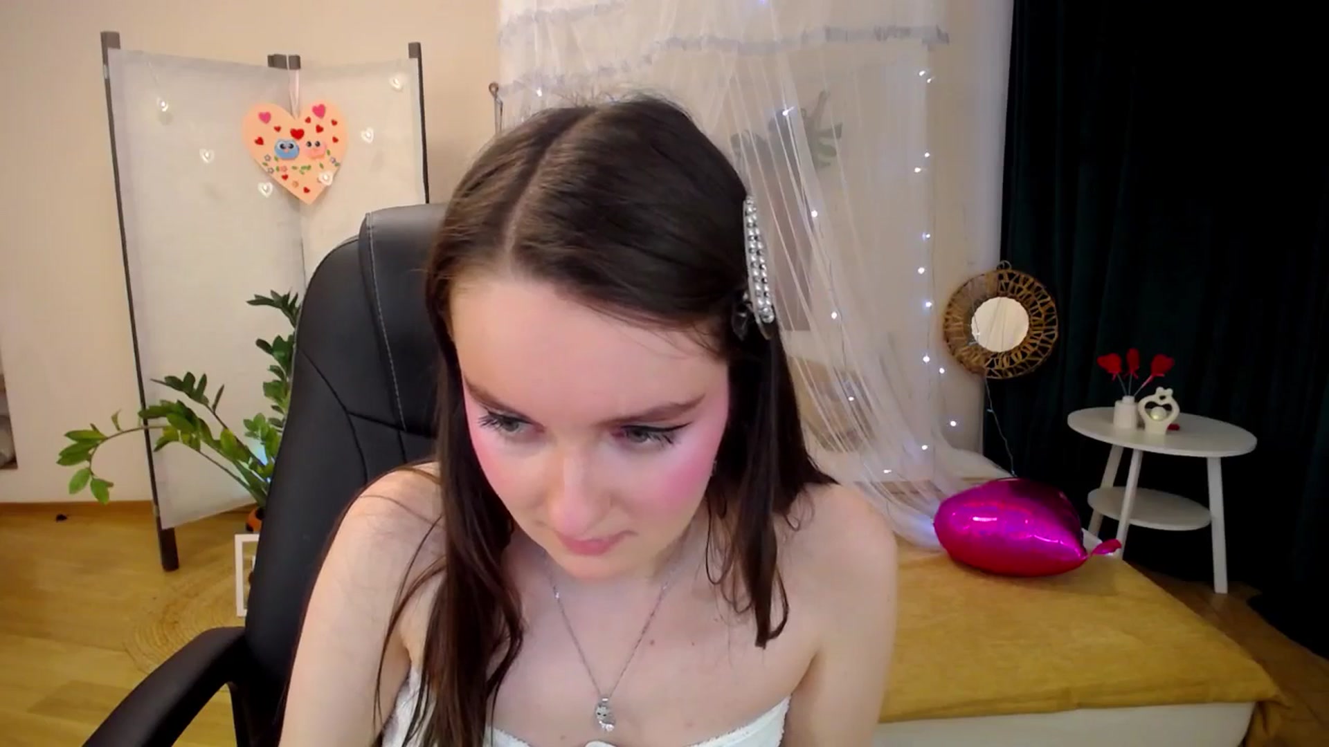 Gallery image thumbnail from Milim_Nava's myfreecams stream on, 02/19/2025, 11:06 image 14 of 20