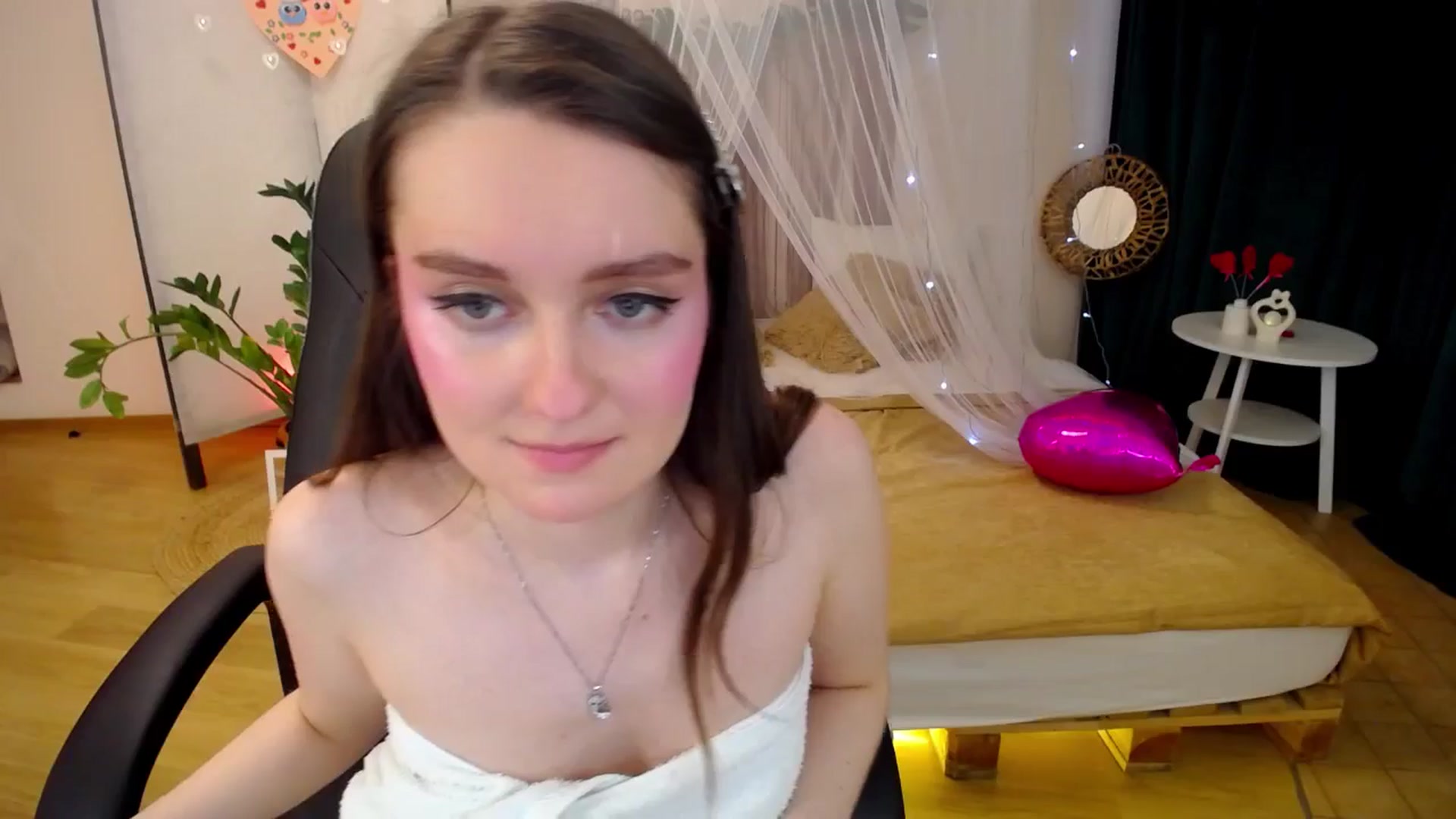 Gallery image thumbnail from Milim_Nava's myfreecams stream on, 02/19/2025, 11:06 image 16 of 20