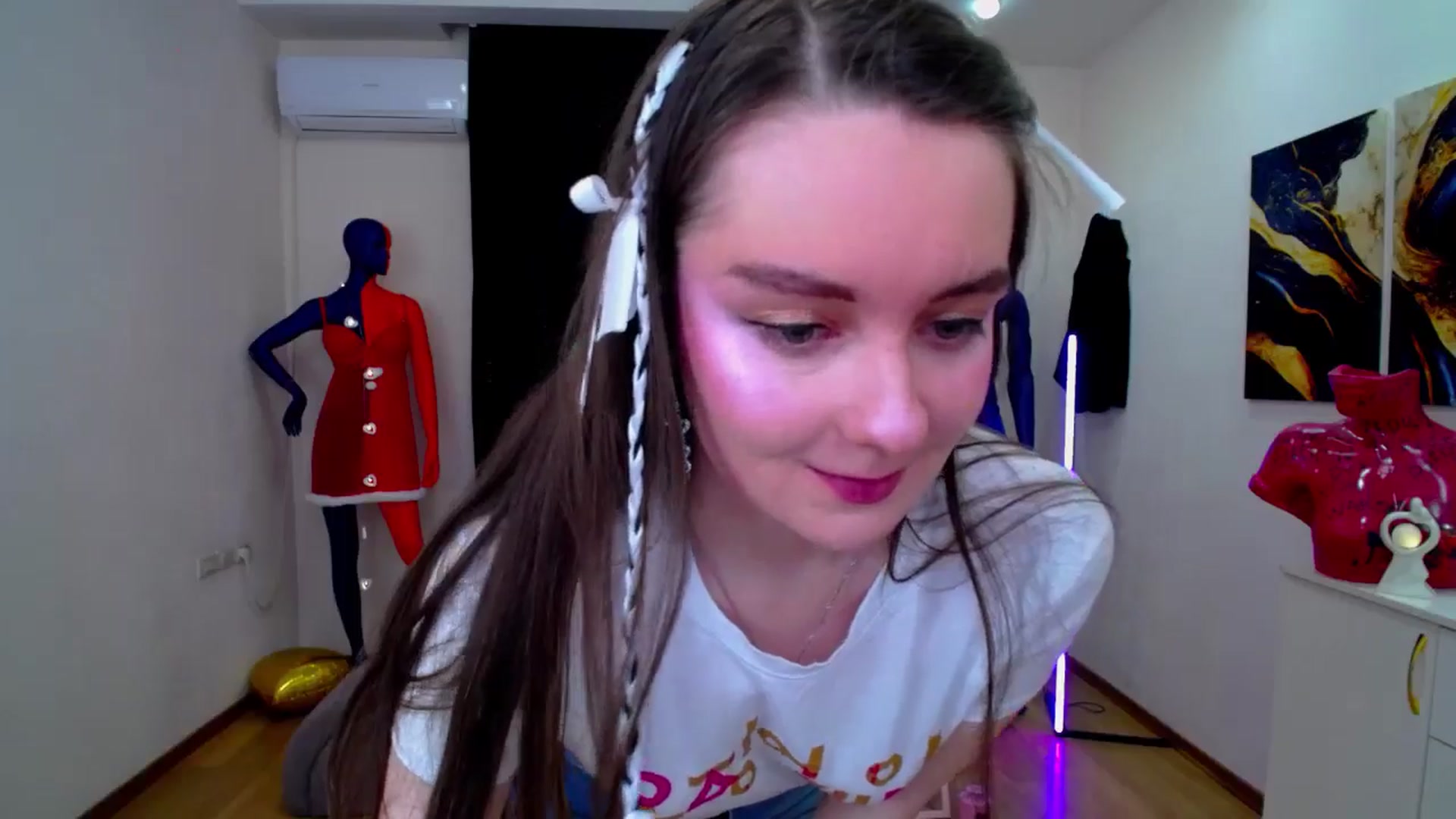 Gallery image thumbnail from Milim_Nava's myfreecams stream on, 02/20/2025, 11:17 image 2 of 20