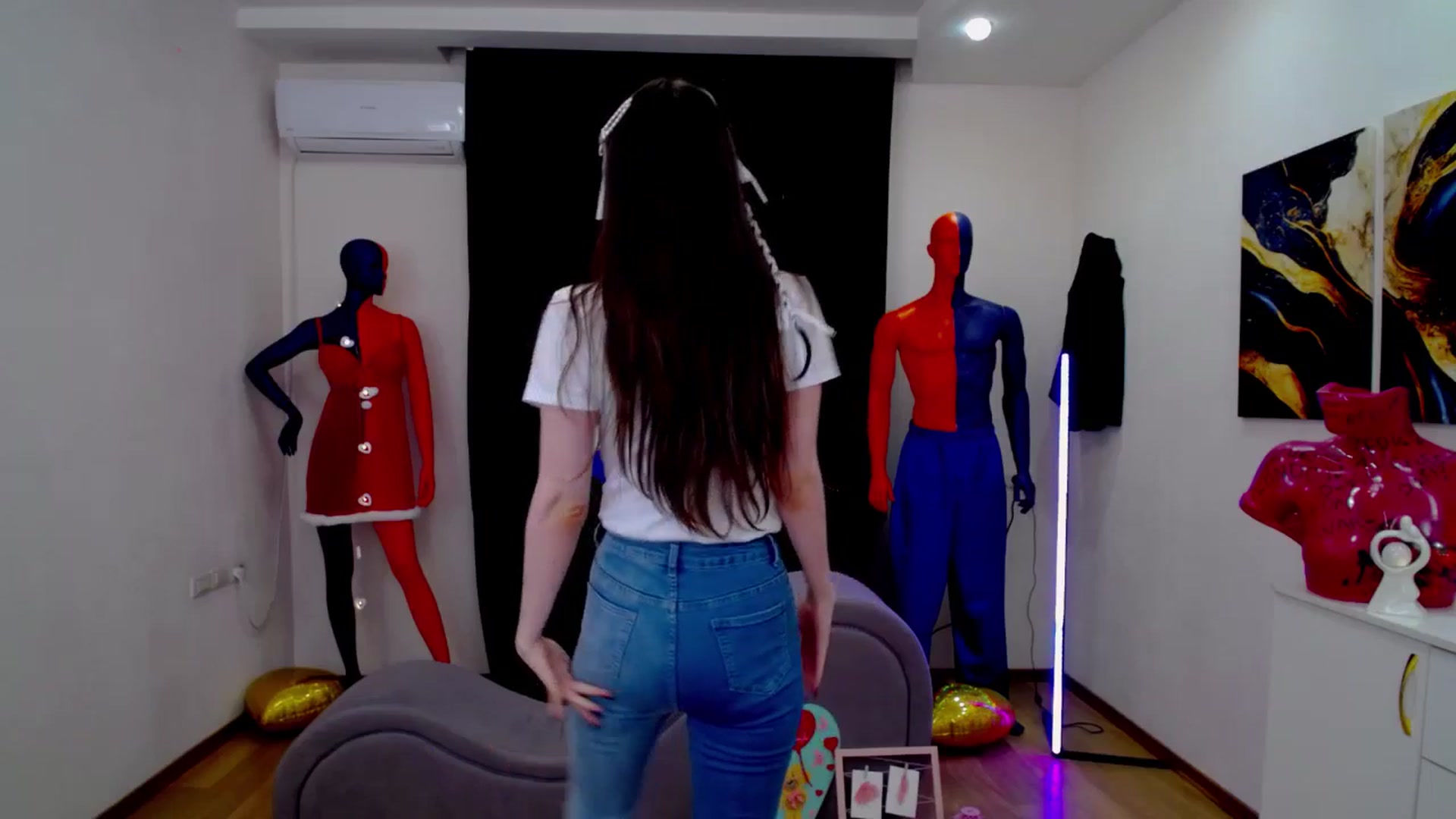 Gallery image thumbnail from Milim_Nava's myfreecams stream on, 02/20/2025, 12:47 image 4 of 20