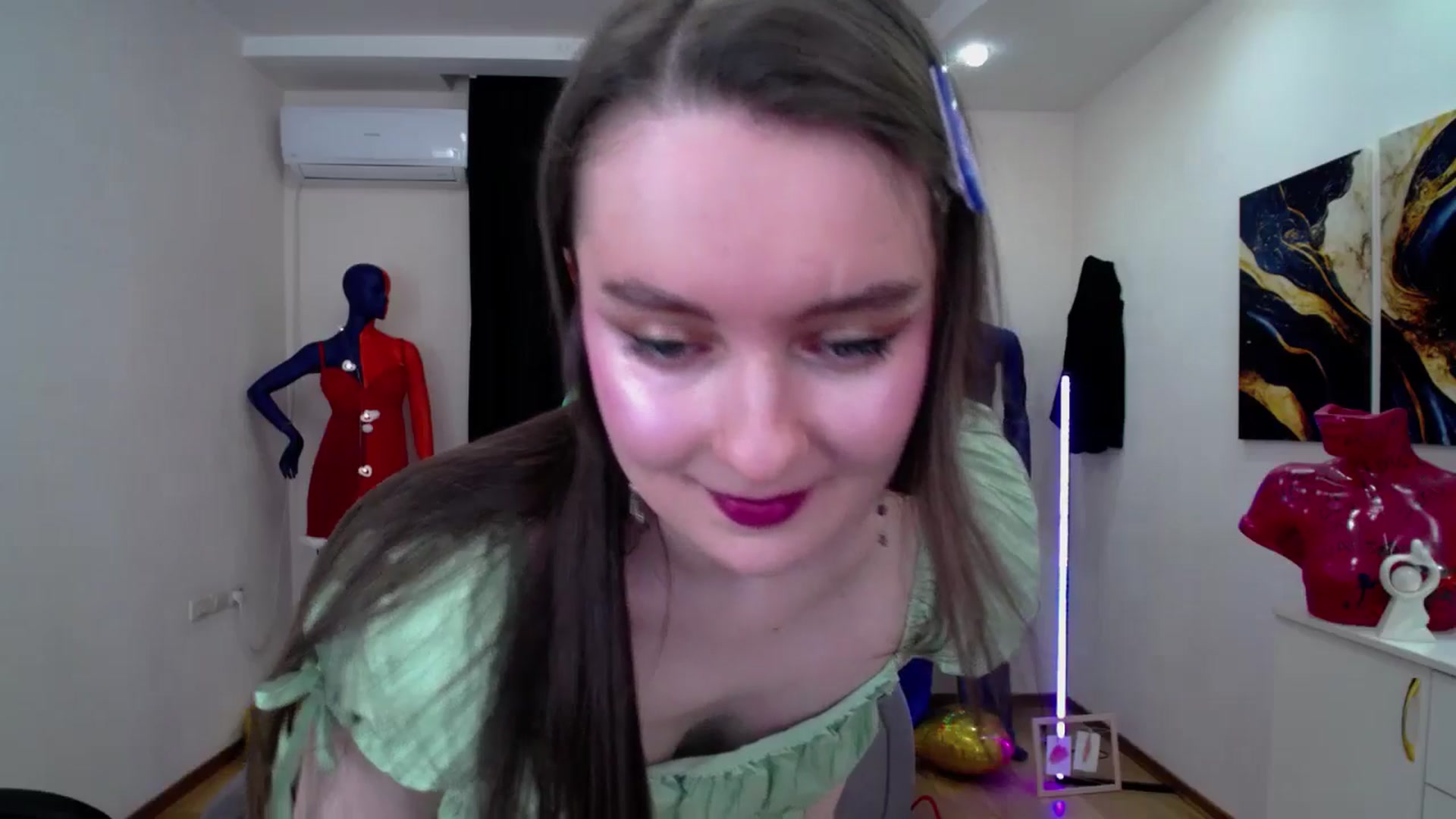 Gallery image thumbnail from Milim_Nava's myfreecams stream on, 02/21/2025, 10:49 image 17 of 20