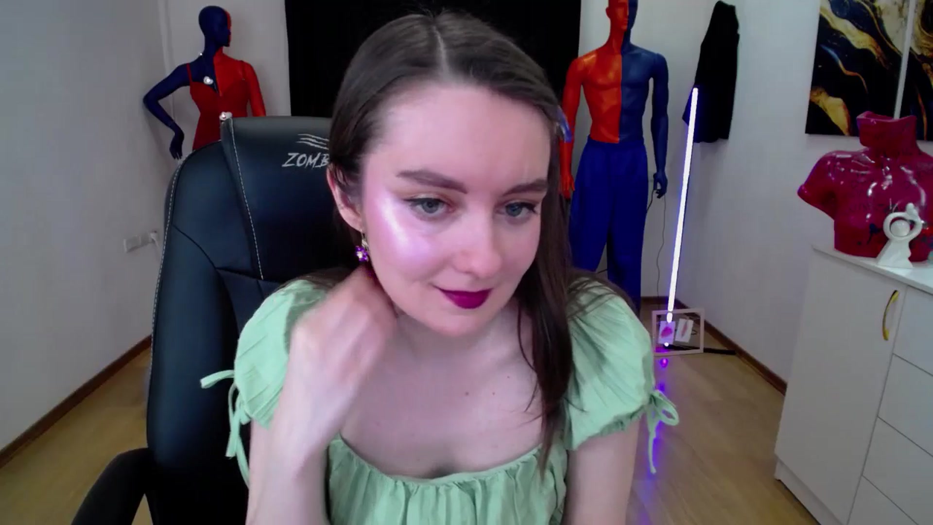 Gallery image thumbnail from Milim_Nava's myfreecams stream on, 02/21/2025, 10:49 image 6 of 20