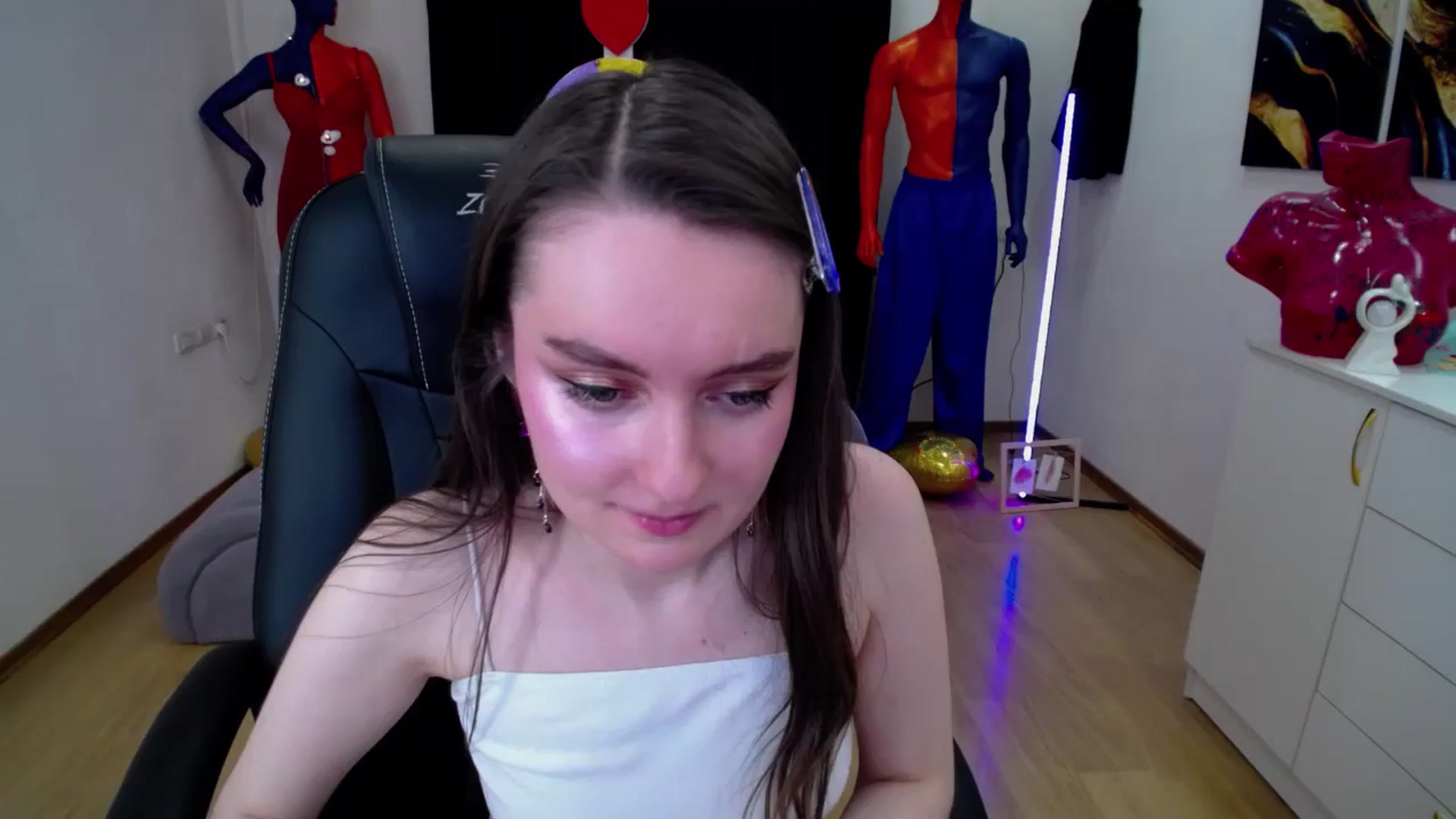 Gallery image thumbnail from Milim_Nava's myfreecams stream on, 02/21/2025, 18:38 image 9 of 20