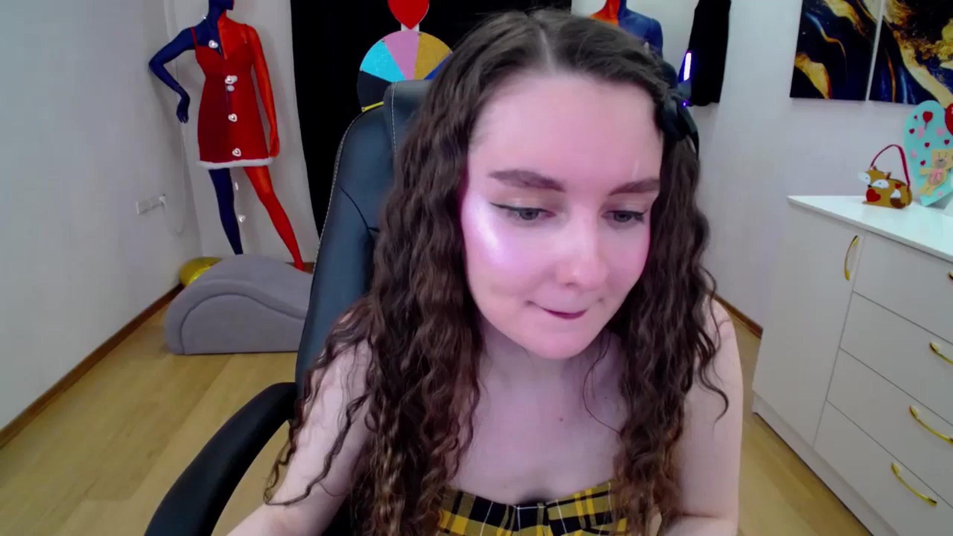 Gallery image thumbnail from Milim_Nava's myfreecams stream on, 02/23/2025, 20:15 image 16 of 20