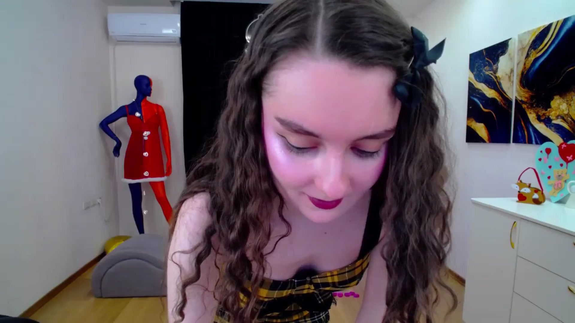 Gallery image thumbnail from Milim_Nava's myfreecams stream on, 02/23/2025, 20:15 image 10 of 20