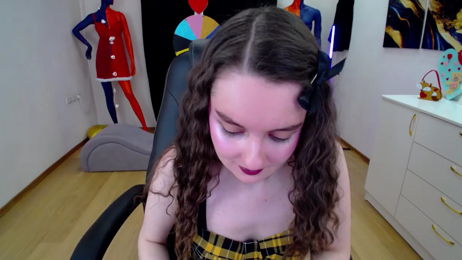 Gallery image thumbnail from Milim_Nava's myfreecams stream on, 02/23/2025, 20:15 image 18 of 20