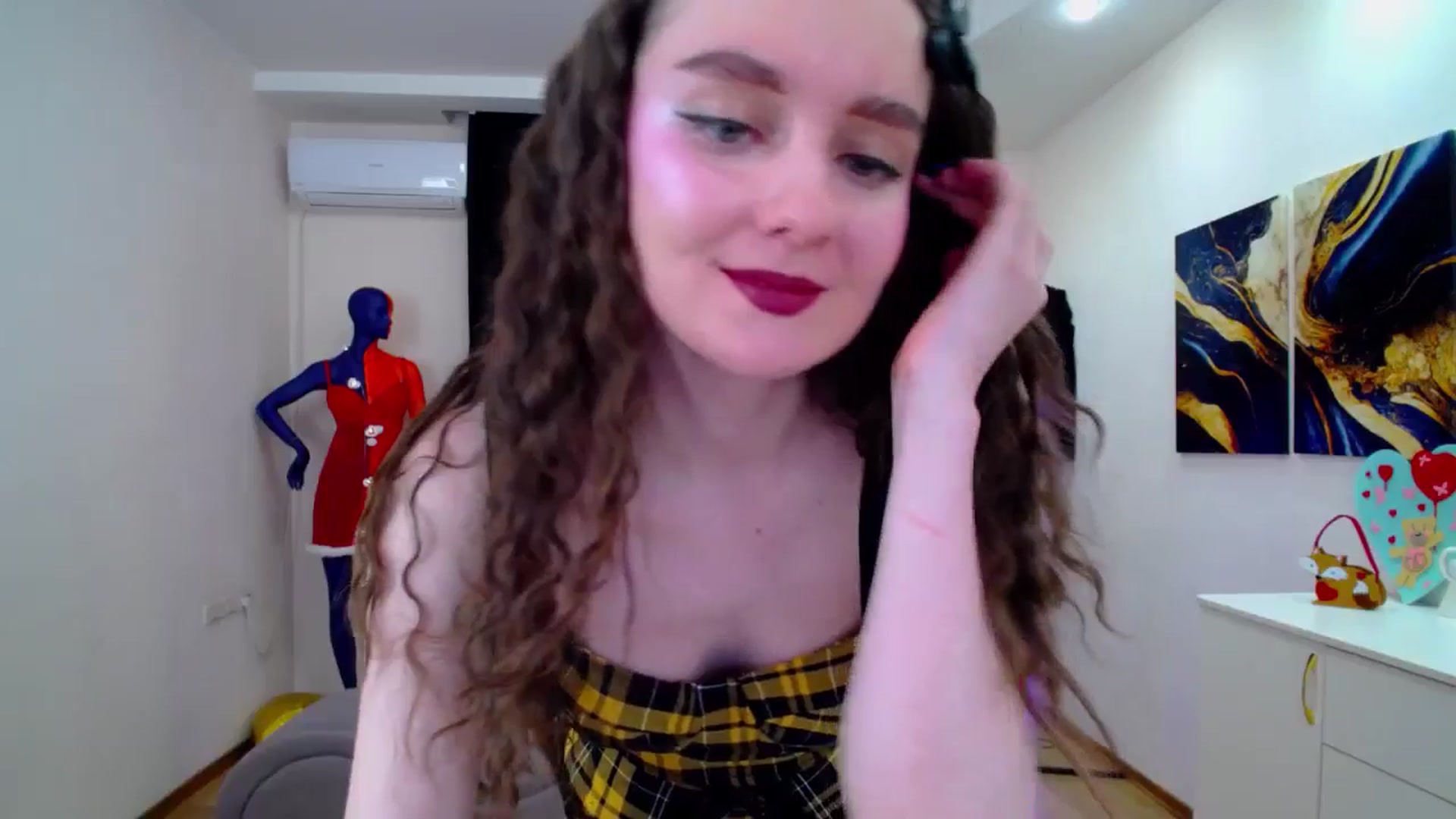 Gallery image thumbnail from Milim_Nava's myfreecams stream on, 02/23/2025, 20:15 image 9 of 20