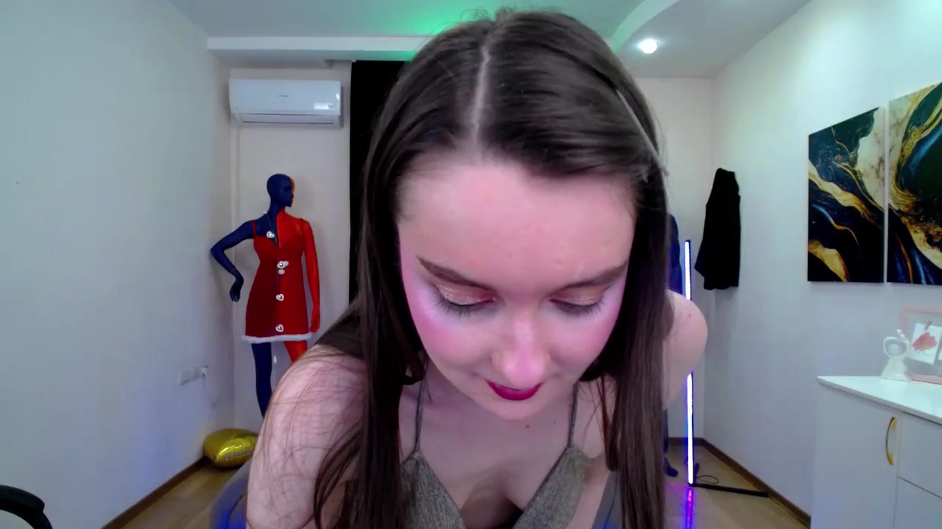 Gallery image thumbnail from Milim_Nava's myfreecams stream on, 03/04/2025, 09:14 image 8 of 20