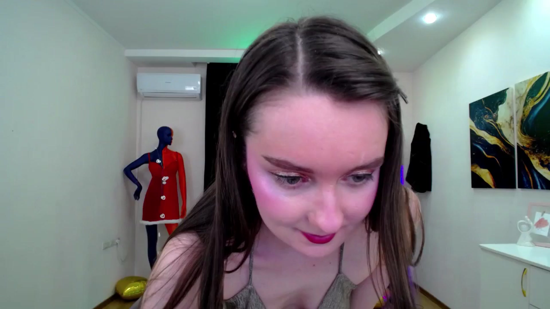Gallery image thumbnail from Milim_Nava's myfreecams stream on, 03/04/2025, 09:14 image 15 of 20