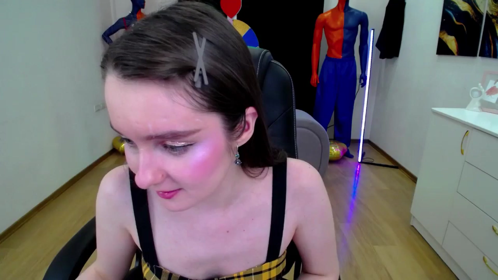 Gallery image thumbnail from Milim_Nava's myfreecams stream on, 03/04/2025, 12:59 image 11 of 20