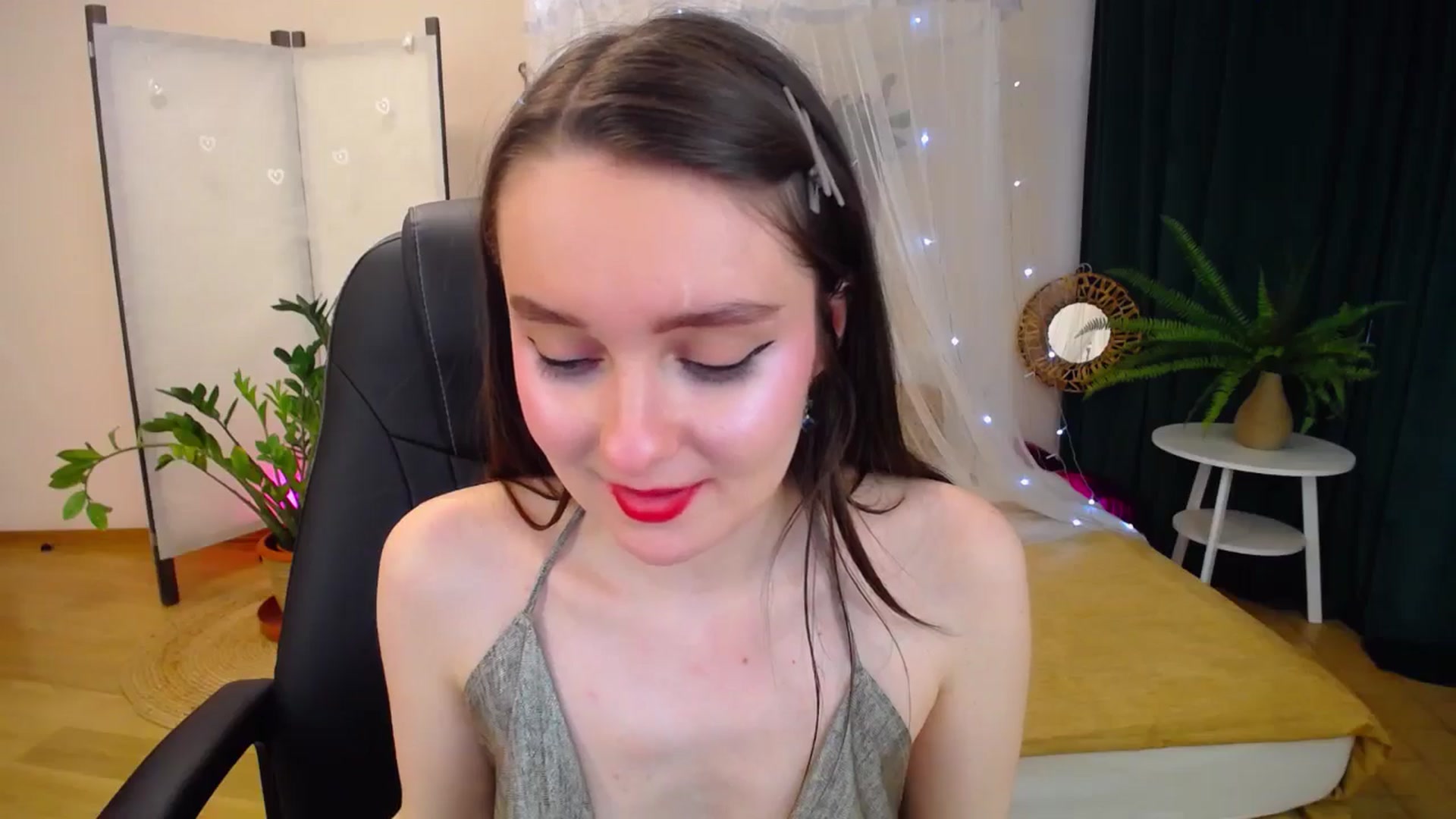 Gallery image thumbnail from Milim_Nava's myfreecams stream on, 03/05/2025, 11:37 image 17 of 20