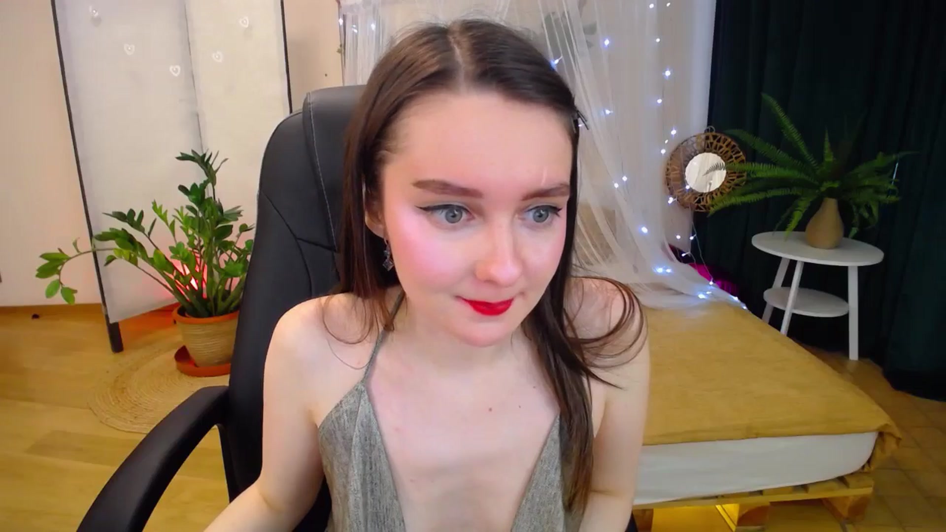 Gallery image thumbnail from Milim_Nava's myfreecams stream on, 03/05/2025, 11:37 image 3 of 20