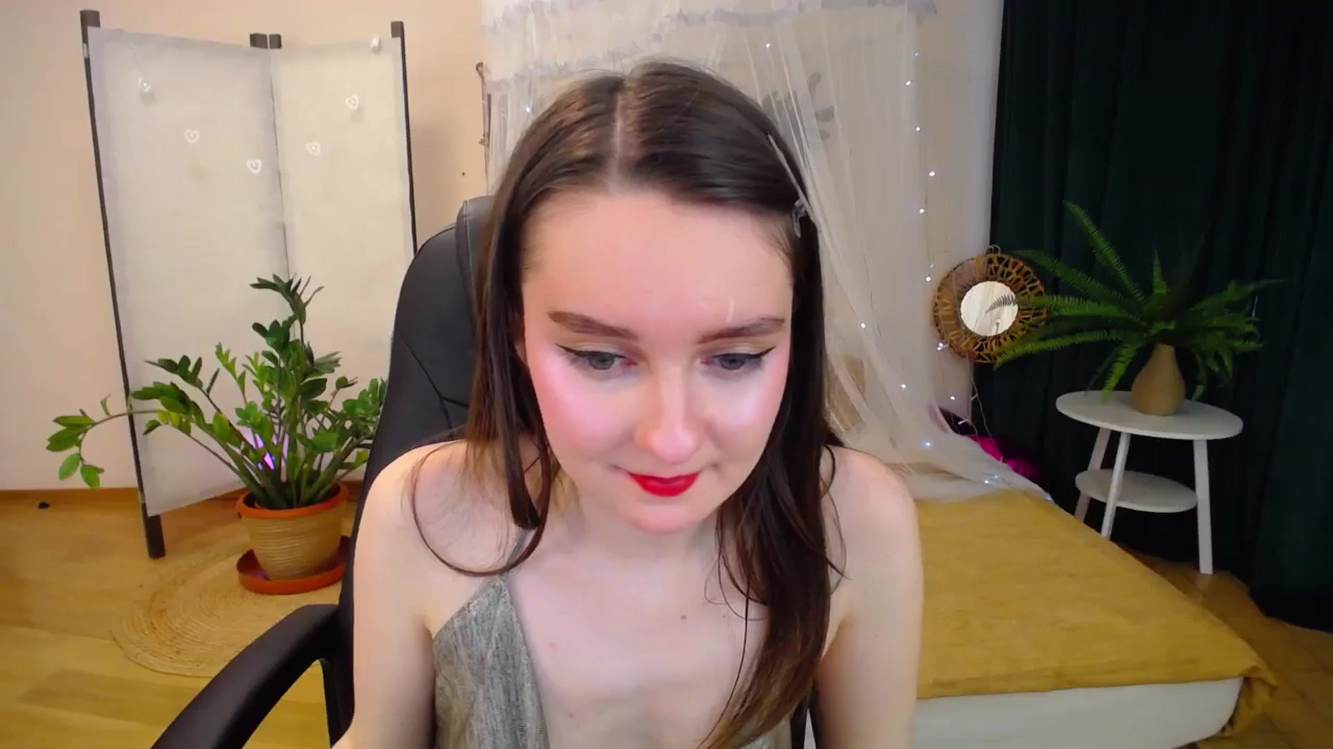 Gallery image thumbnail from Milim_Nava's myfreecams stream on, 03/05/2025, 11:37 image 14 of 20