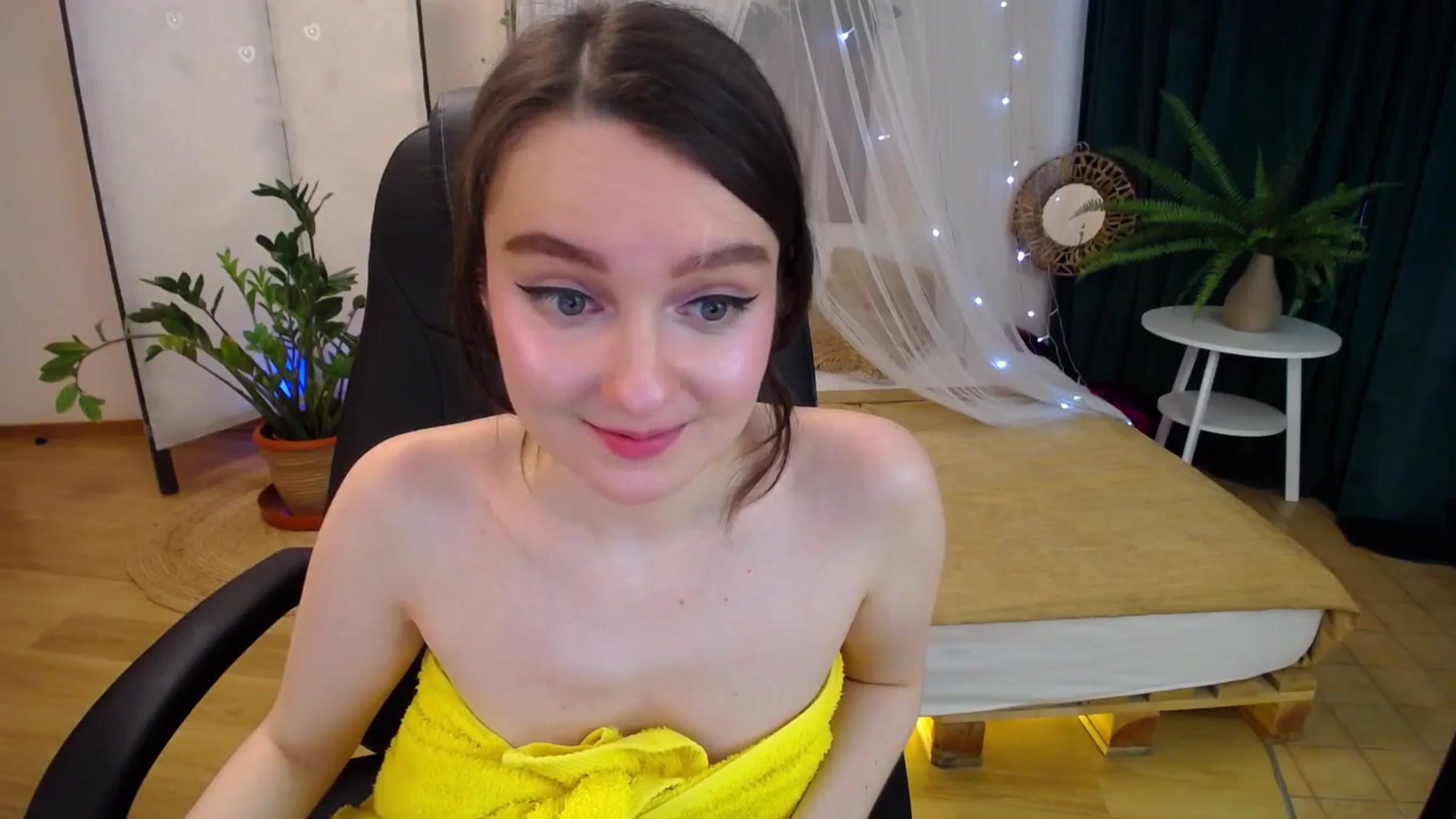 Gallery image thumbnail from Milim_Nava's myfreecams stream on, 03/07/2025, 10:01 image 2 of 20