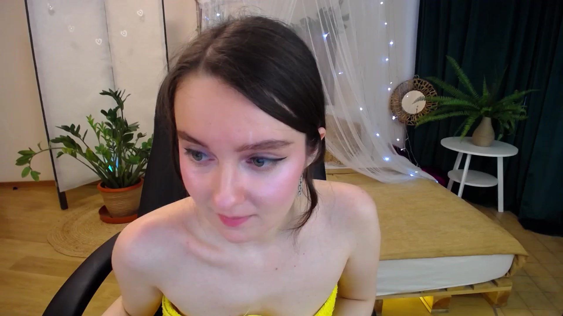 Gallery image thumbnail from Milim_Nava's myfreecams stream on, 03/07/2025, 10:01 image 18 of 20