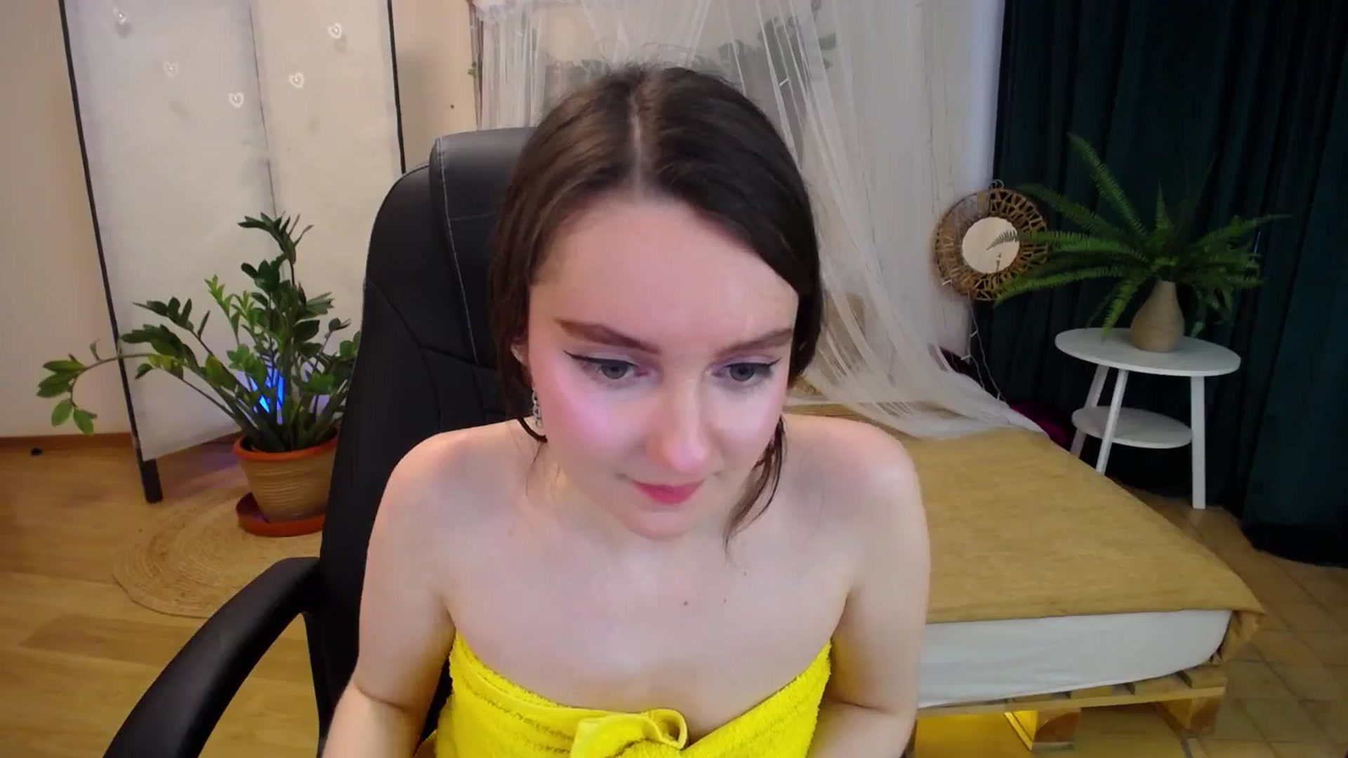 Gallery image thumbnail from Milim_Nava's myfreecams stream on, 03/07/2025, 10:01 image 6 of 20