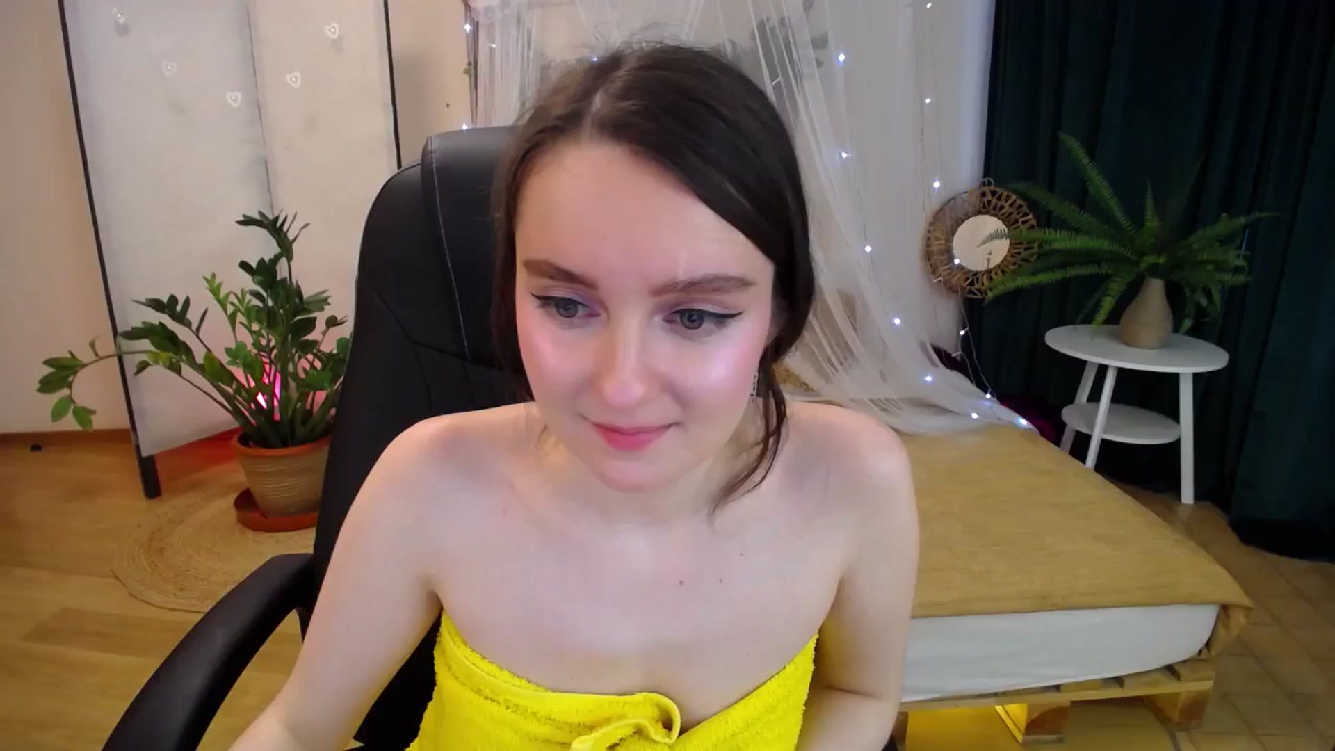 Gallery image thumbnail from Milim_Nava's myfreecams stream on, 03/07/2025, 10:01 image 8 of 20