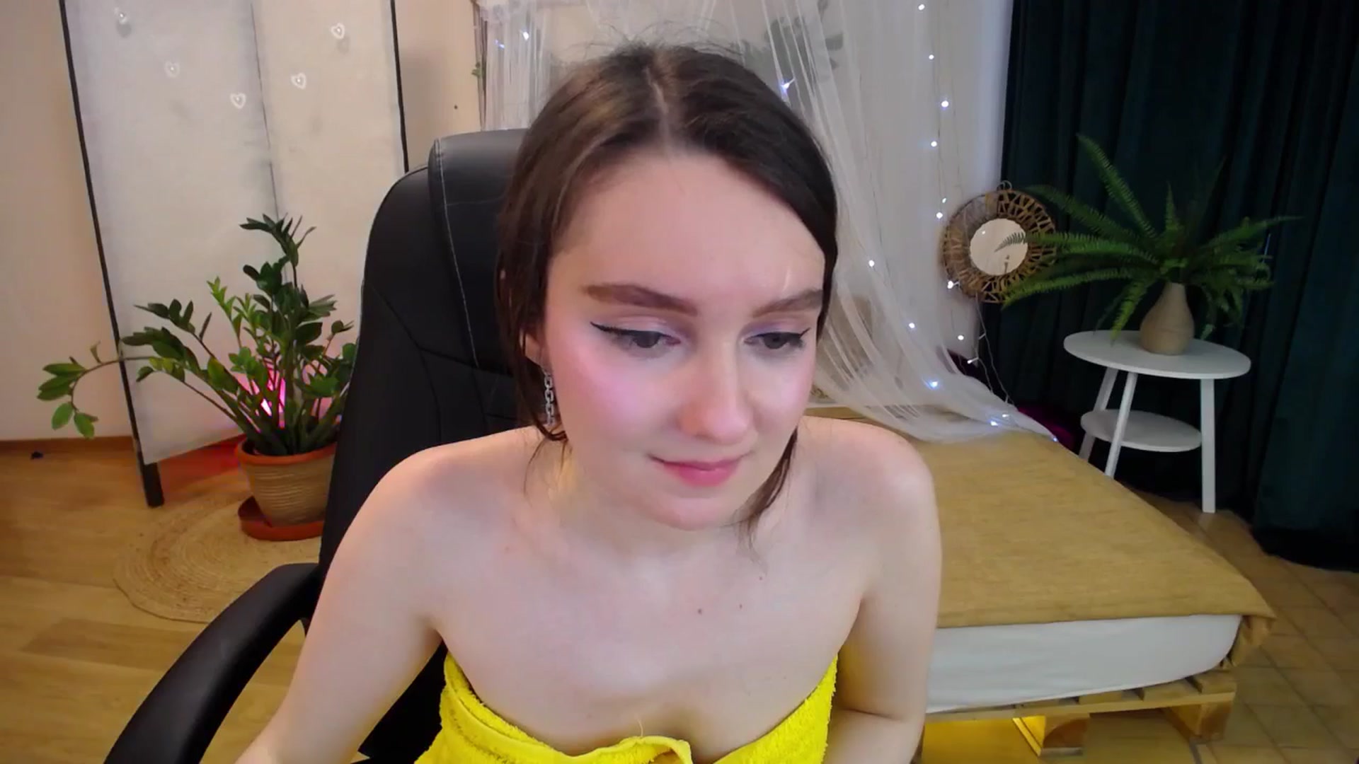 Gallery image thumbnail from Milim_Nava's myfreecams stream on, 03/07/2025, 10:01 image 11 of 20