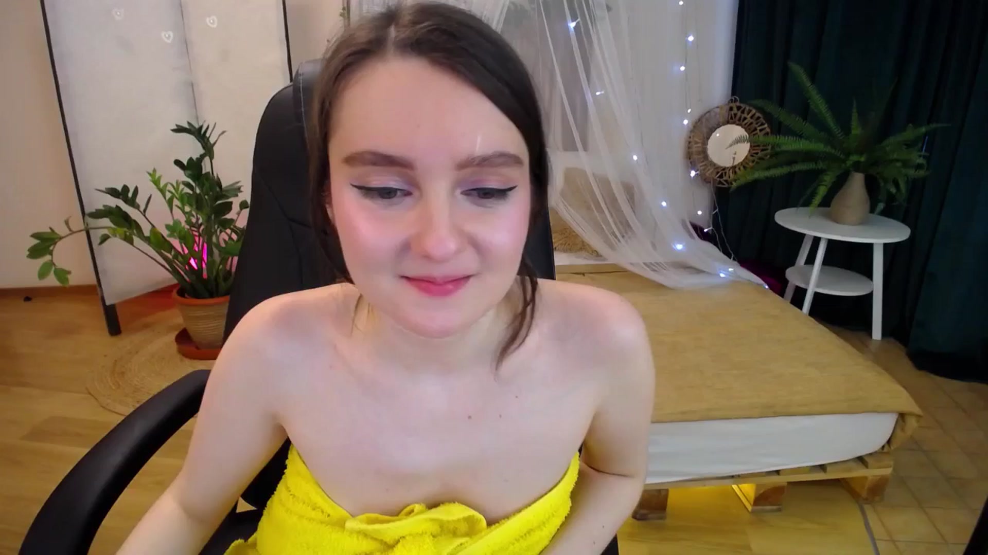 Gallery image thumbnail from Milim_Nava's myfreecams stream on, 03/07/2025, 10:01 image 1 of 20