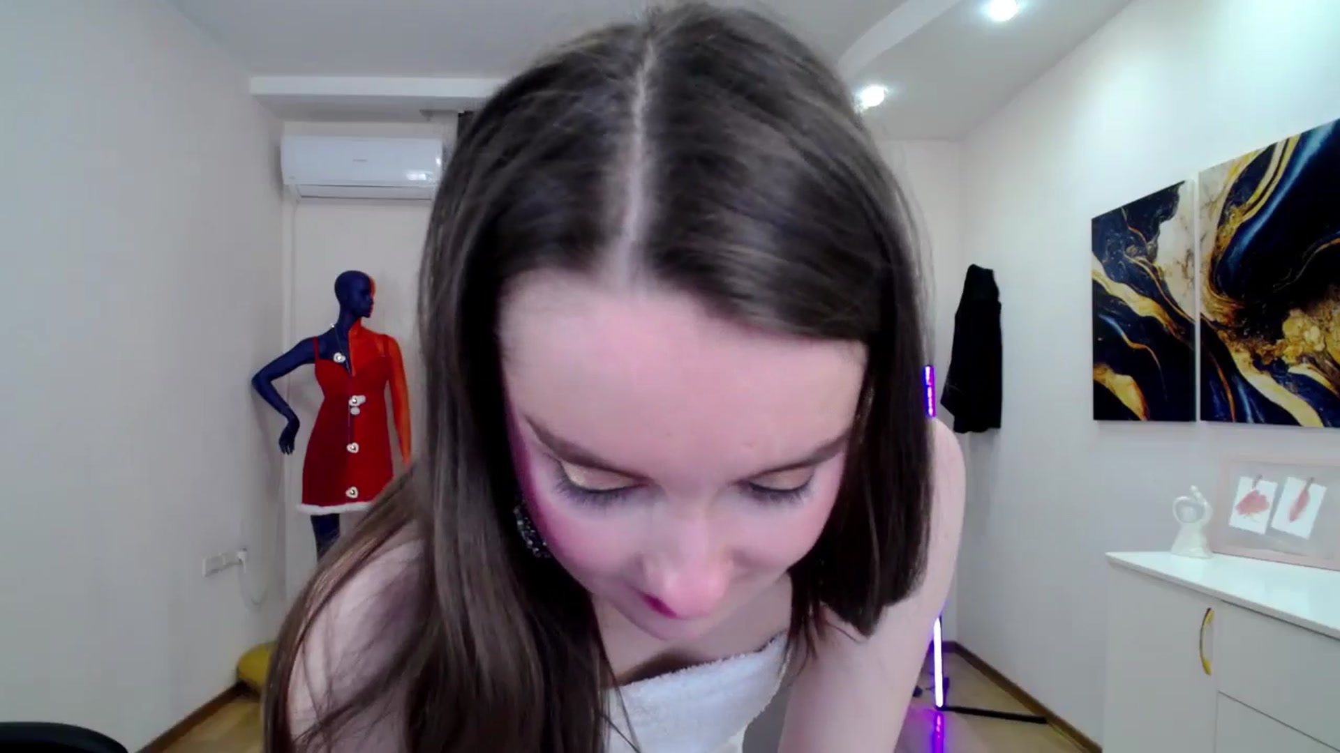Gallery image thumbnail from Milim_Nava's myfreecams stream on, 03/09/2025, 12:26 image 16 of 20