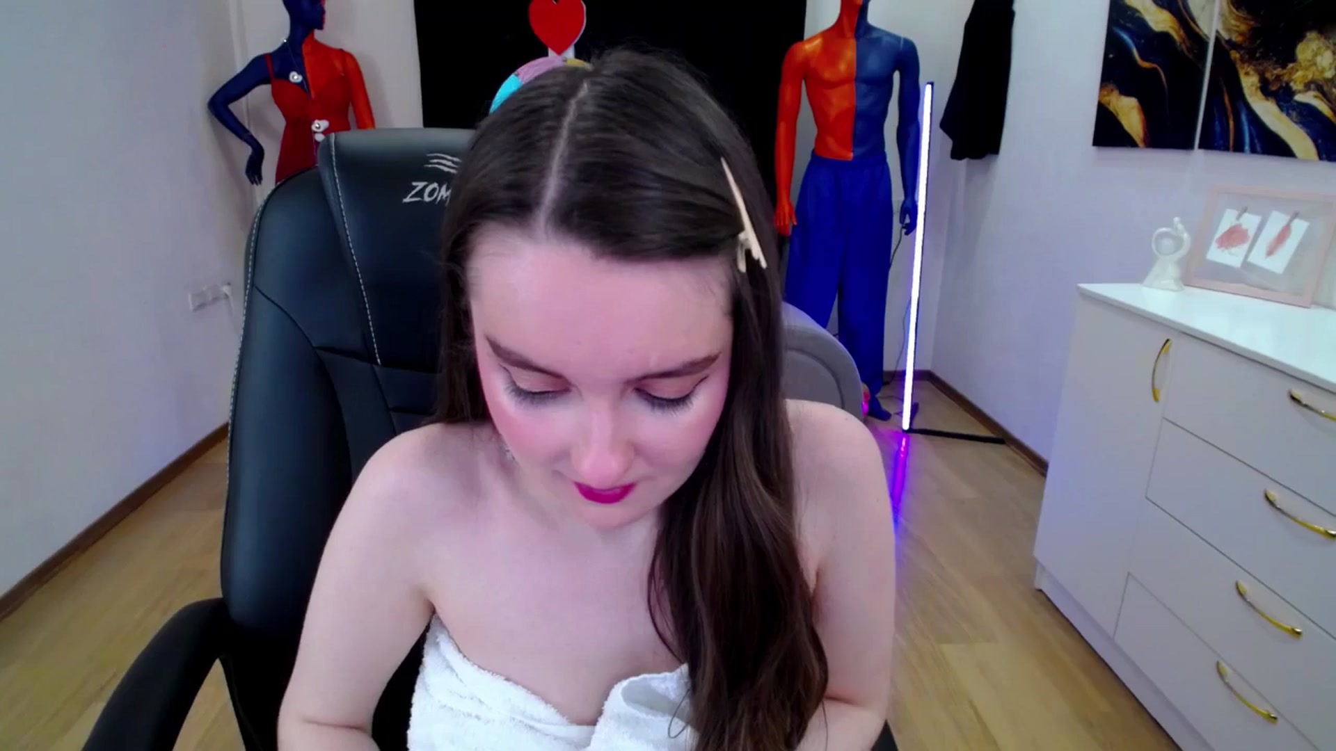 Gallery image thumbnail from Milim_Nava's myfreecams stream on, 03/09/2025, 16:38 image 14 of 20
