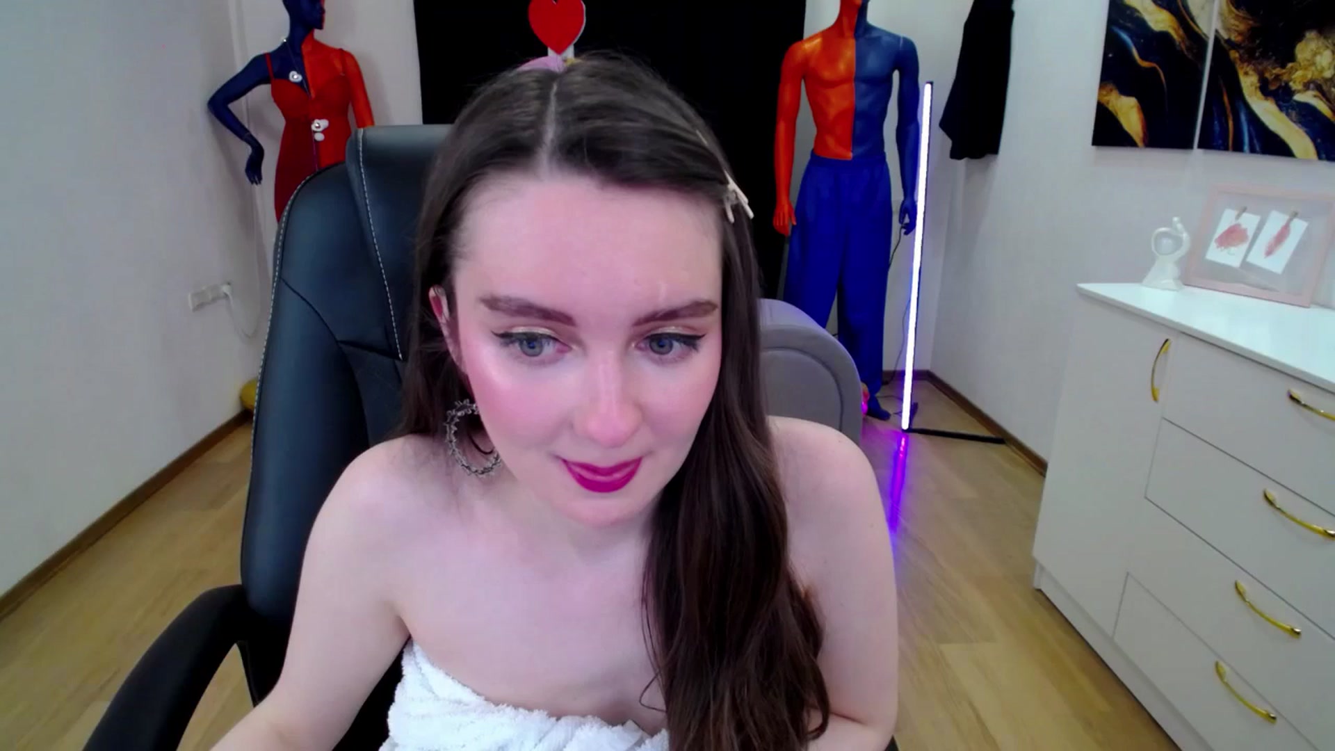 Gallery image thumbnail from Milim_Nava's myfreecams stream on, 03/09/2025, 16:38 image 15 of 20