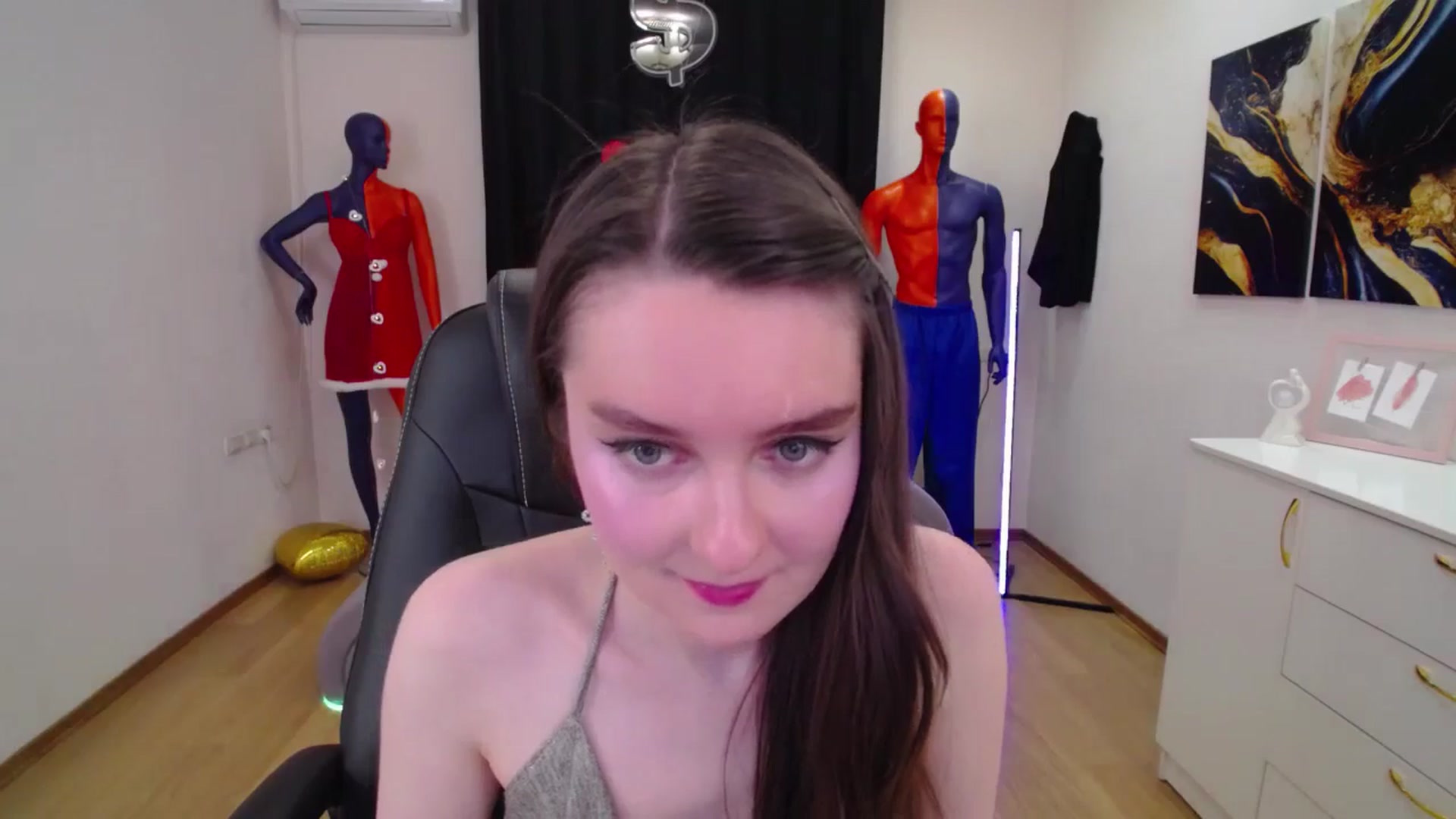 Gallery image thumbnail from Milim_Nava's myfreecams stream on, 03/10/2025, 07:56 image 19 of 20