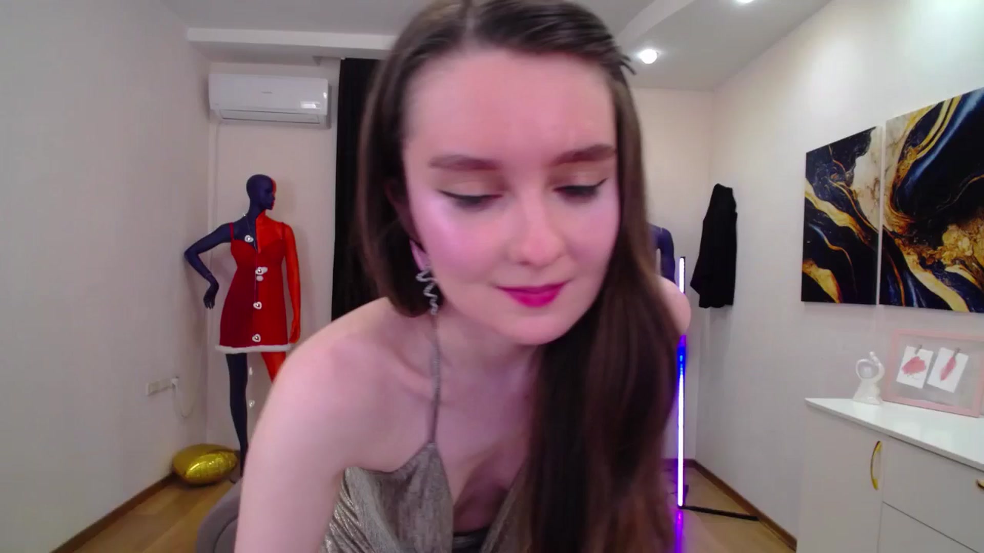 Gallery image thumbnail from Milim_Nava's myfreecams stream on, 03/10/2025, 07:56 image 10 of 20